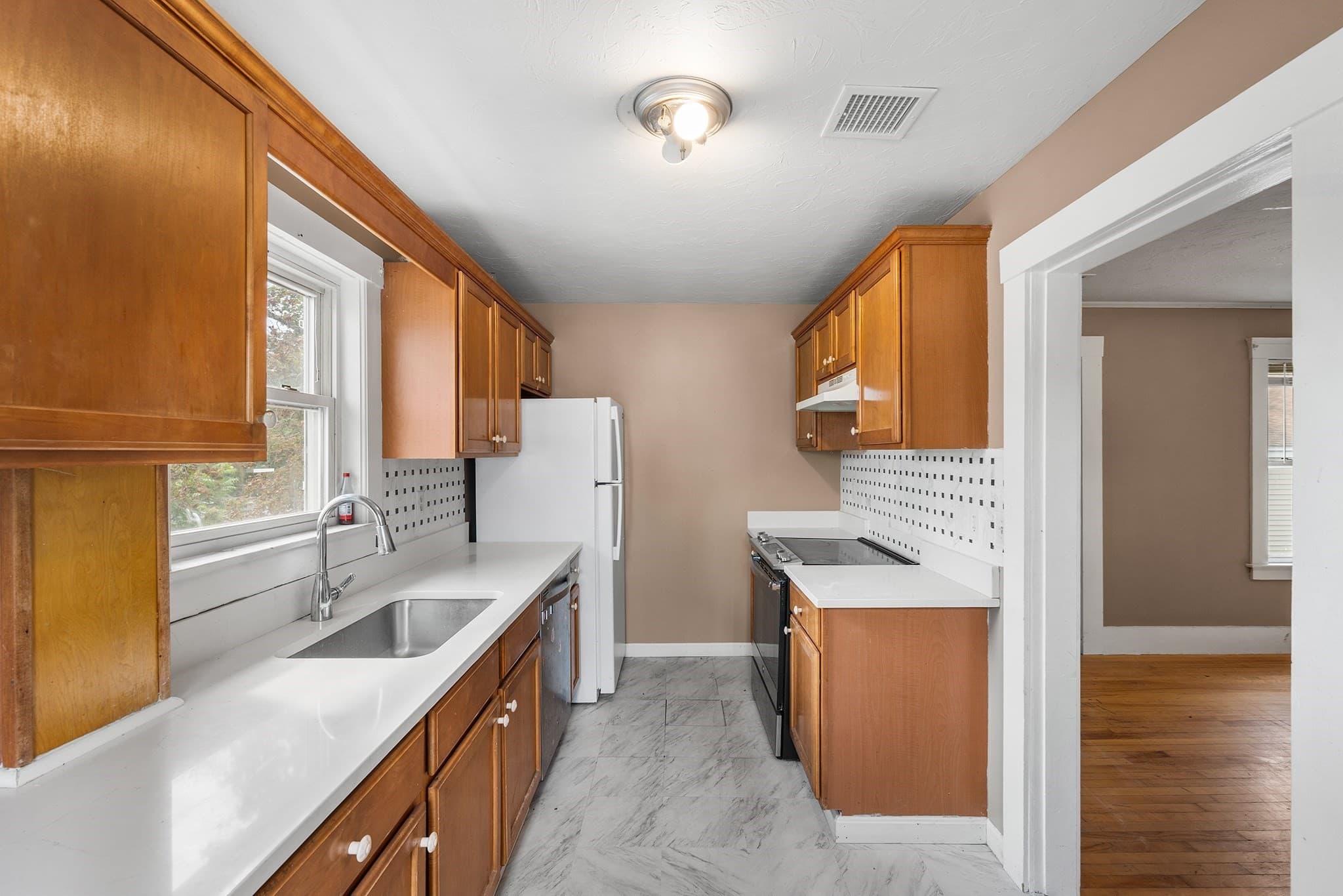 2 Family - 2 Units Up/Down at 151 Central St, Leominster MA 01453, Leominster, photo 6 of 27