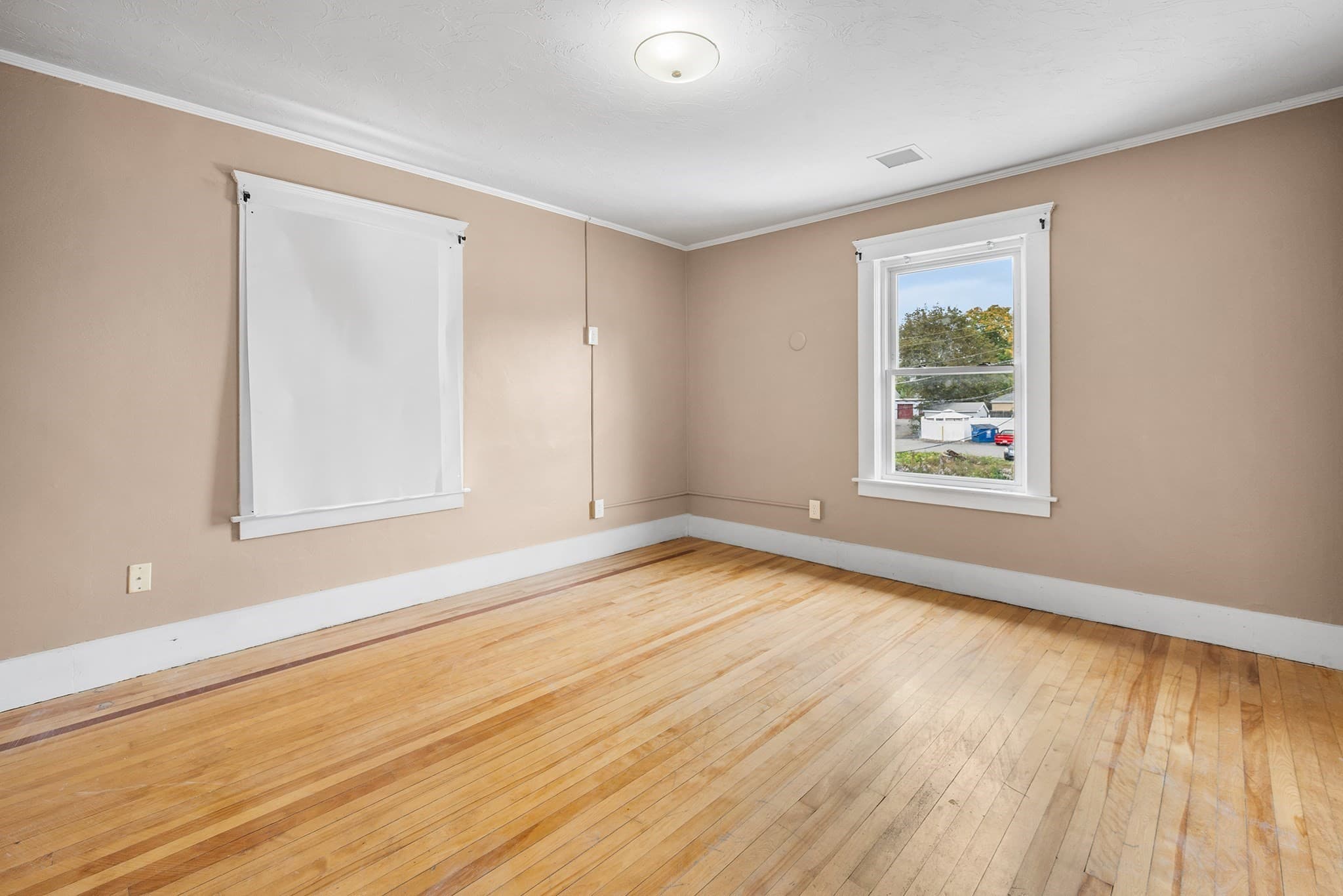 2 Family - 2 Units Up/Down at 151 Central St, Leominster MA 01453, Leominster, photo 8 of 27
