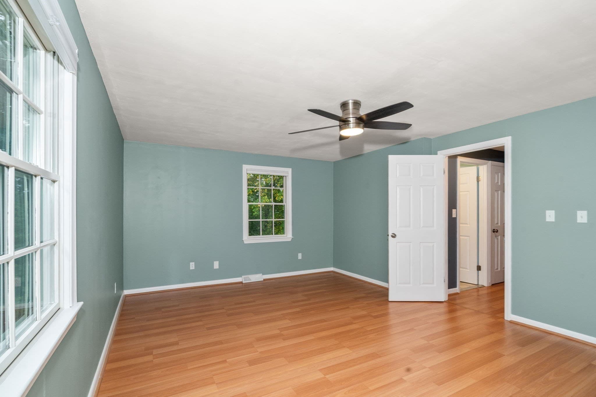 Single Family Residence at 165 Lockland Ave, Framingham MA 01701, Framingham, photo 16 of 34