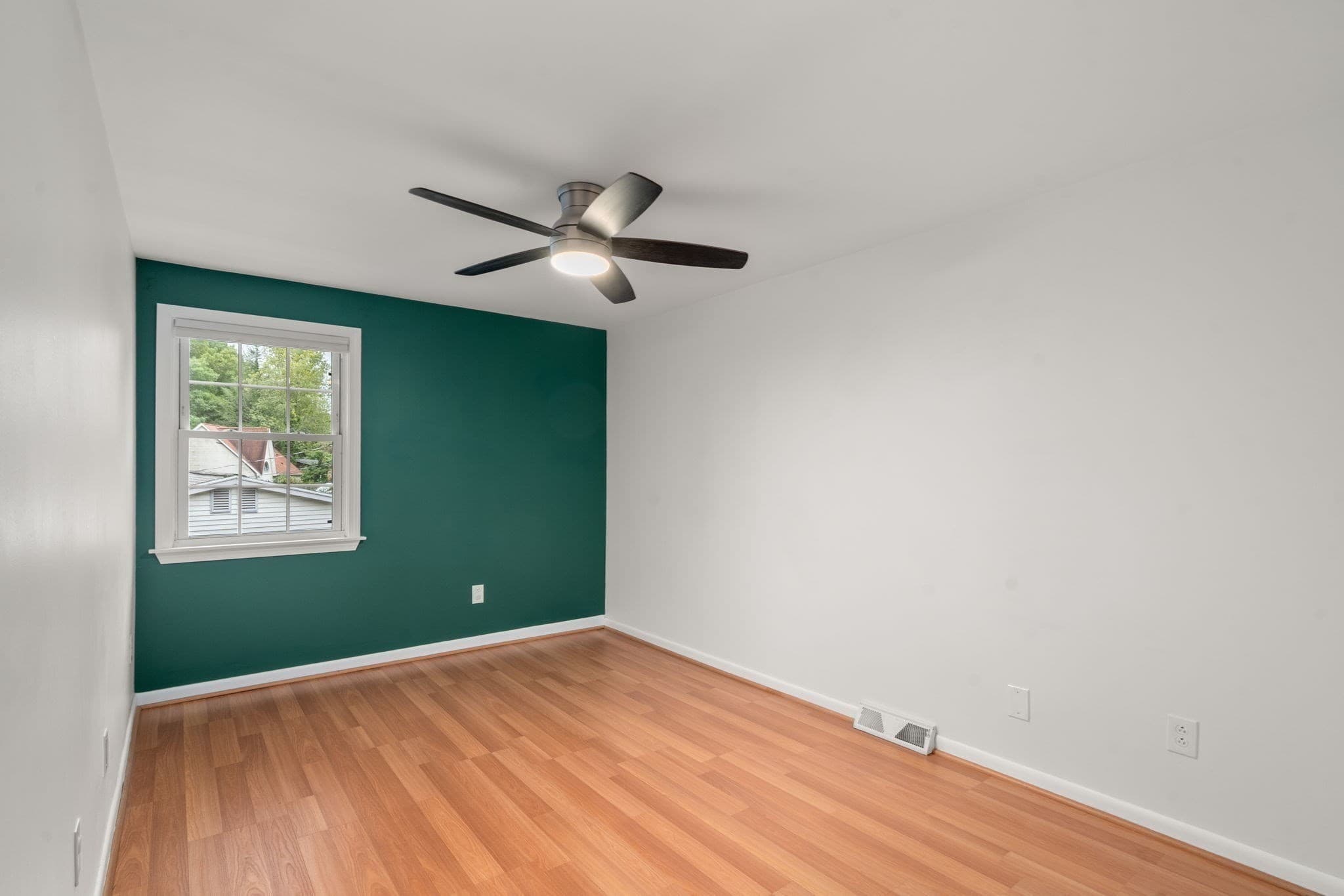 Single Family Residence at 165 Lockland Ave, Framingham MA 01701, Framingham, photo 21 of 34