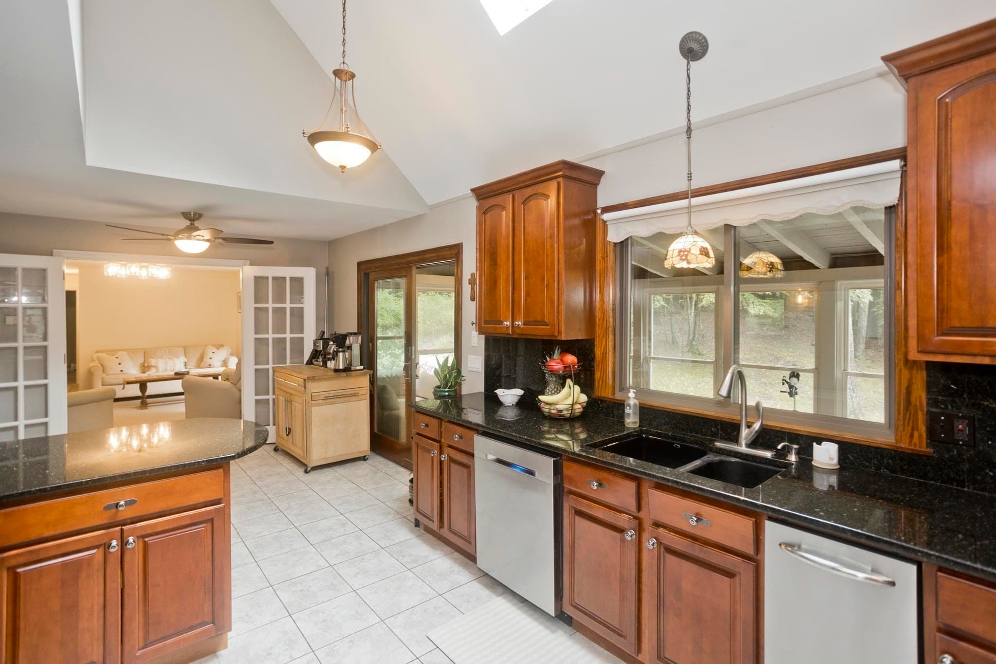 Single Family Residence at 86 Glendale Rd, Southampton MA 01073, Southampton, photo 16 of 39