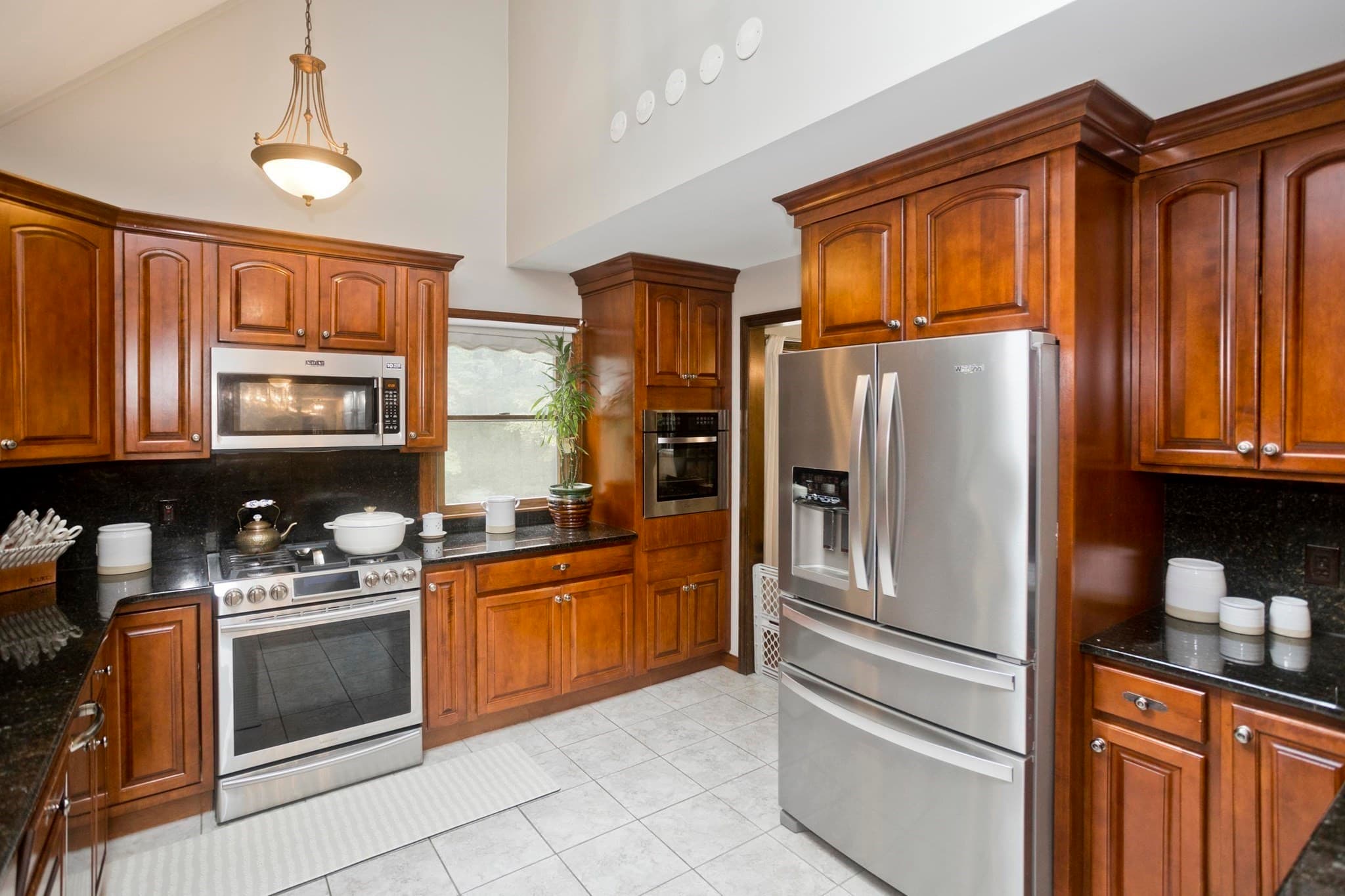 Single Family Residence at 86 Glendale Rd, Southampton MA 01073, Southampton, photo 18 of 39