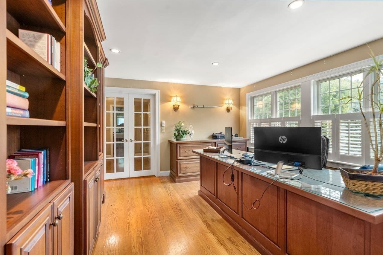 Single Family Residence at 674 South Street, Shrewsbury MA 01545, Shrewsbury, photo 26 of 42