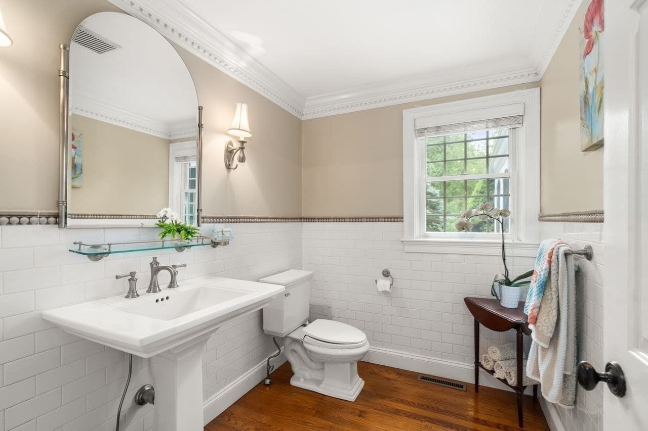 Single Family Residence at 674 South Street, Shrewsbury MA 01545, Shrewsbury, photo 14 of 42