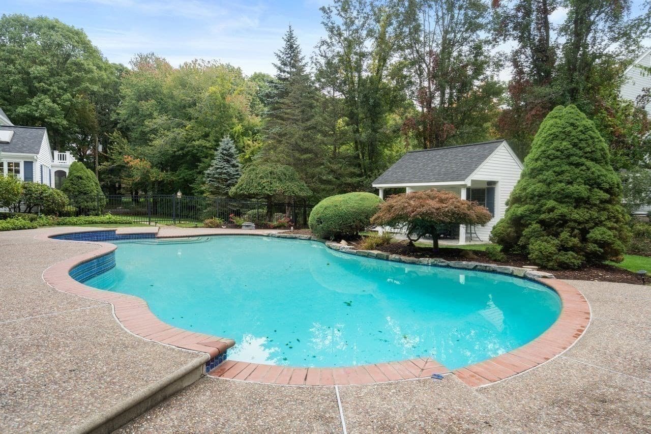 Single Family Residence at 674 South Street, Shrewsbury MA 01545, Shrewsbury, photo 37 of 42