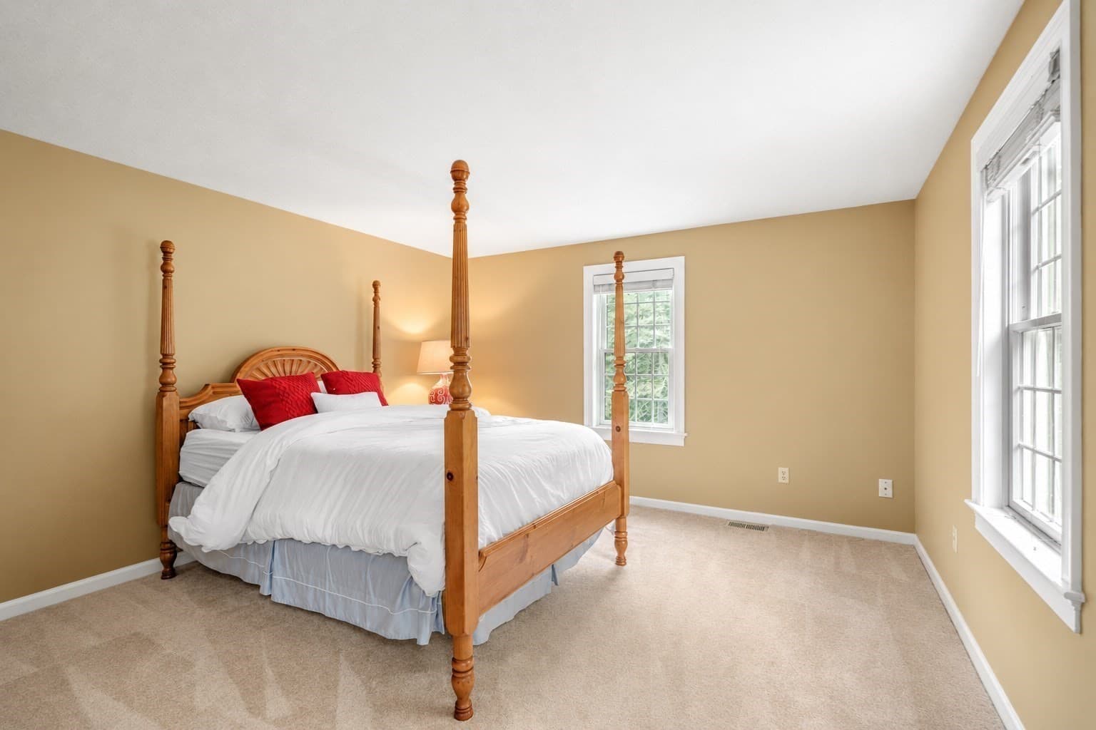 Single Family Residence at 674 South Street, Shrewsbury MA 01545, Shrewsbury, photo 21 of 42