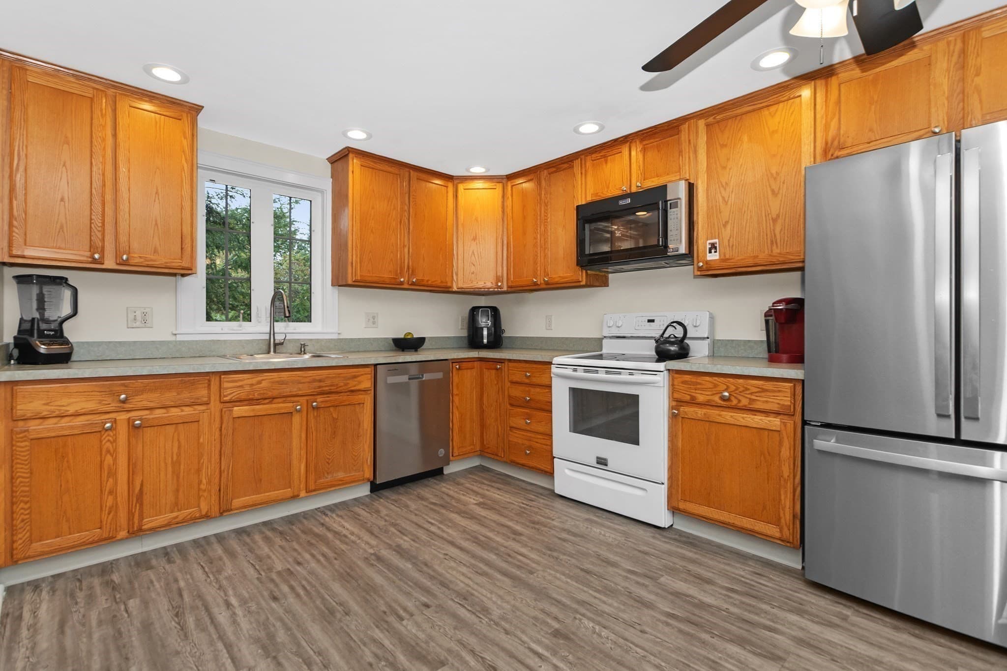 Single Family Residence at 66 Wayne Ave, Watertown MA 02453, Watertown, photo 6 of 12