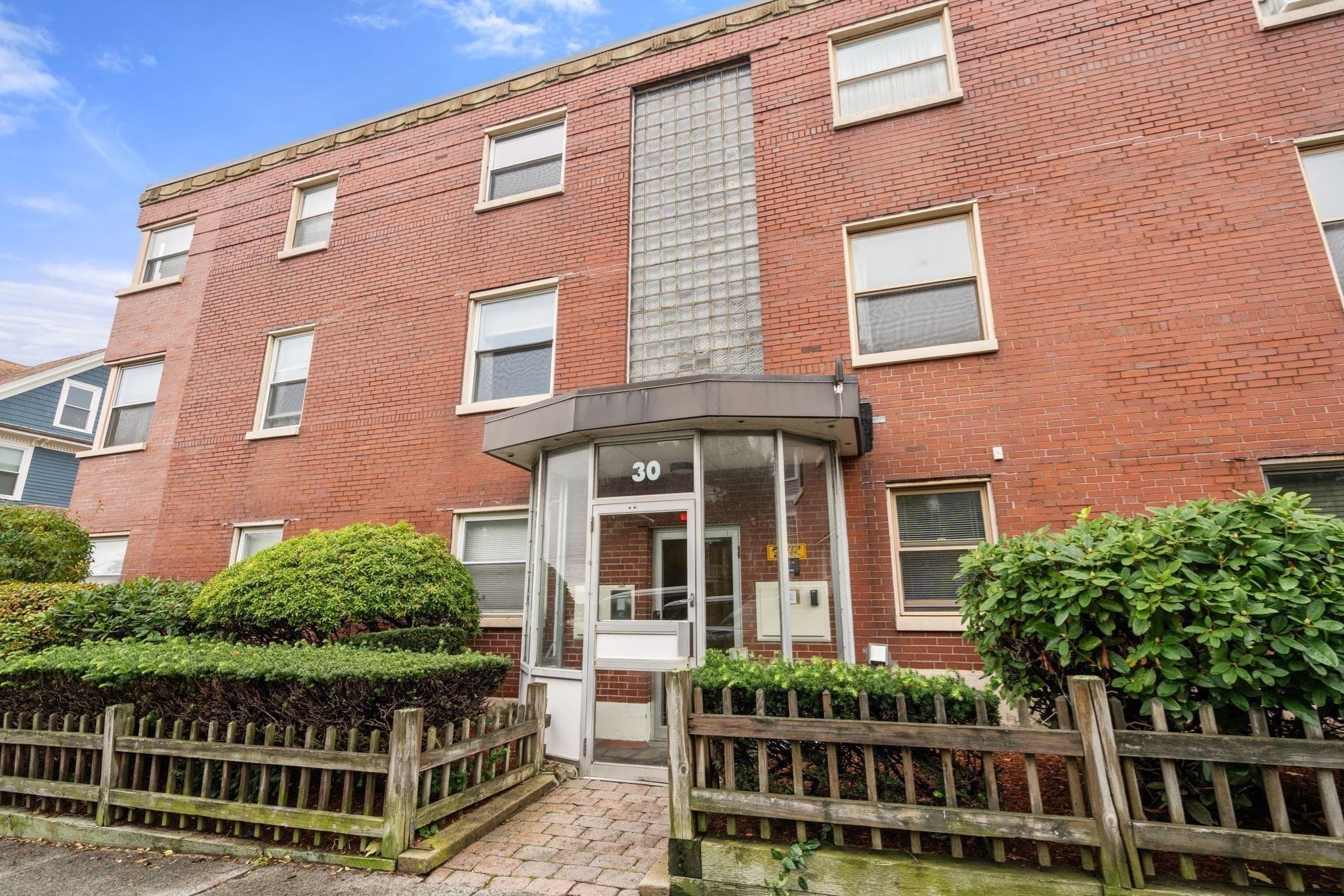 Condominium at 30 Ocean Street # 4, Lynn MA 01902, Lynn, photo 26 of 34