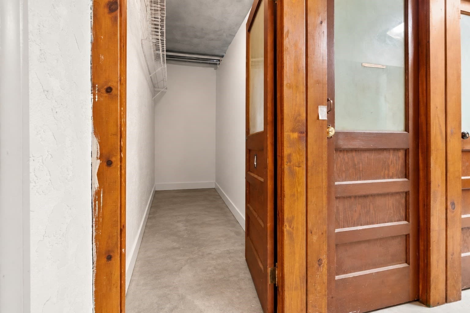 Condominium at 30 Ocean Street # 4, Lynn MA 01902, Lynn, photo 24 of 34