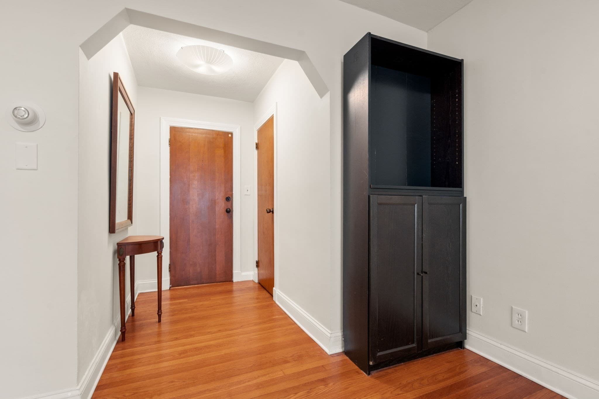 Condominium at 30 Ocean Street # 4, Lynn MA 01902, Lynn, photo 10 of 34