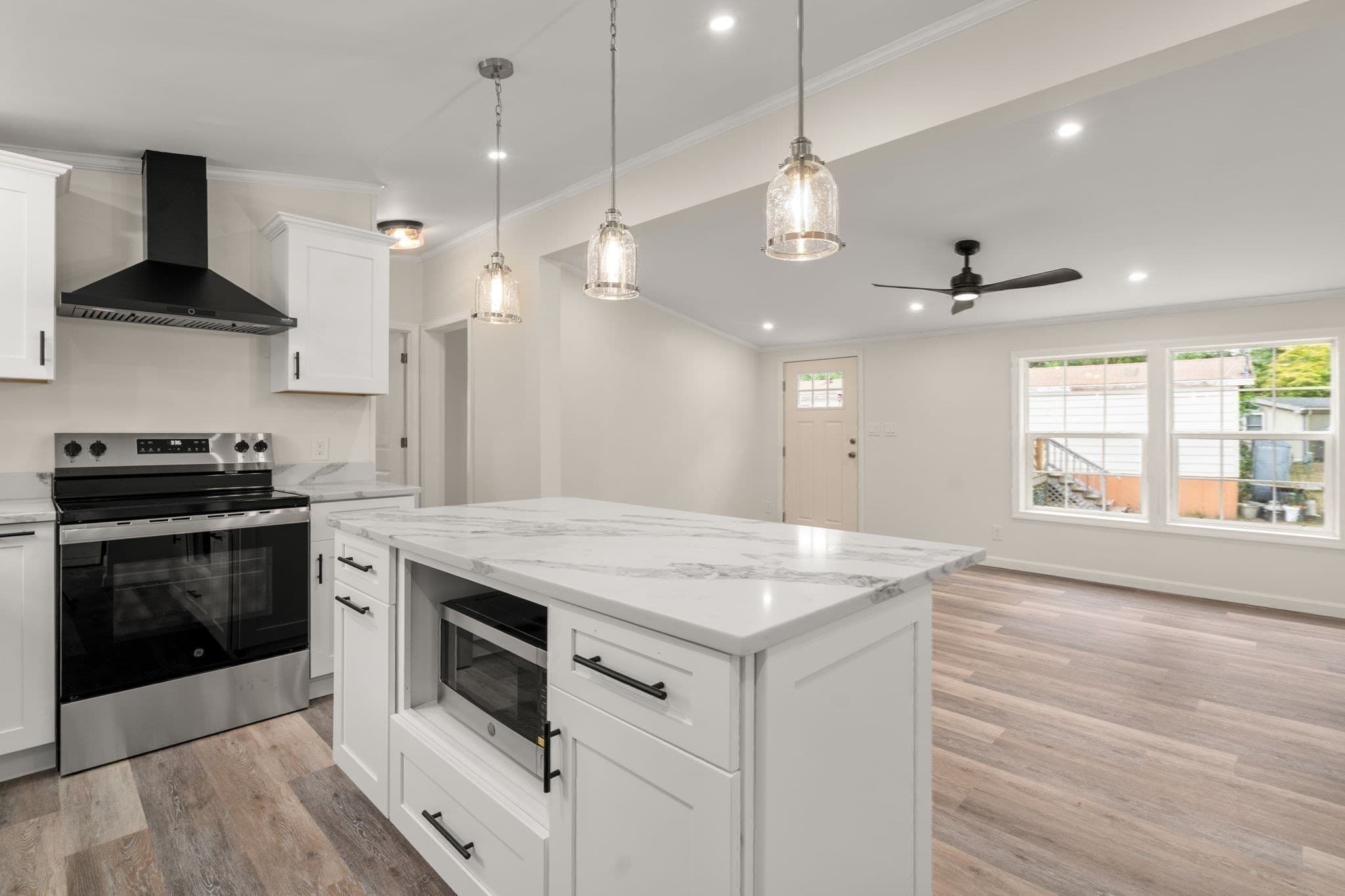 Mobile Home at 10 Marks Way, Carver MA 02330, Carver, photo 13 of 28