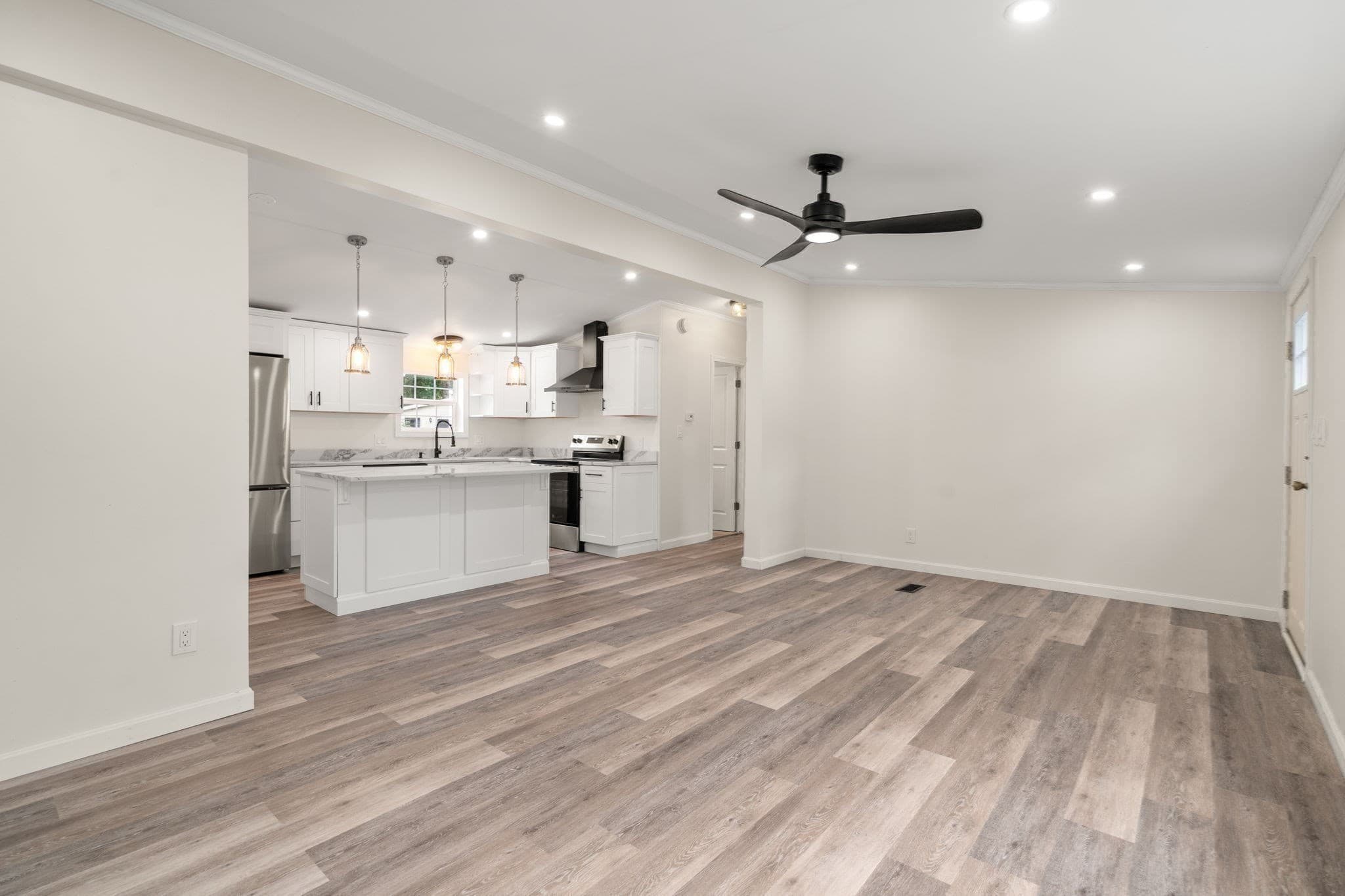 Mobile Home at 10 Marks Way, Carver MA 02330, Carver, photo 16 of 28