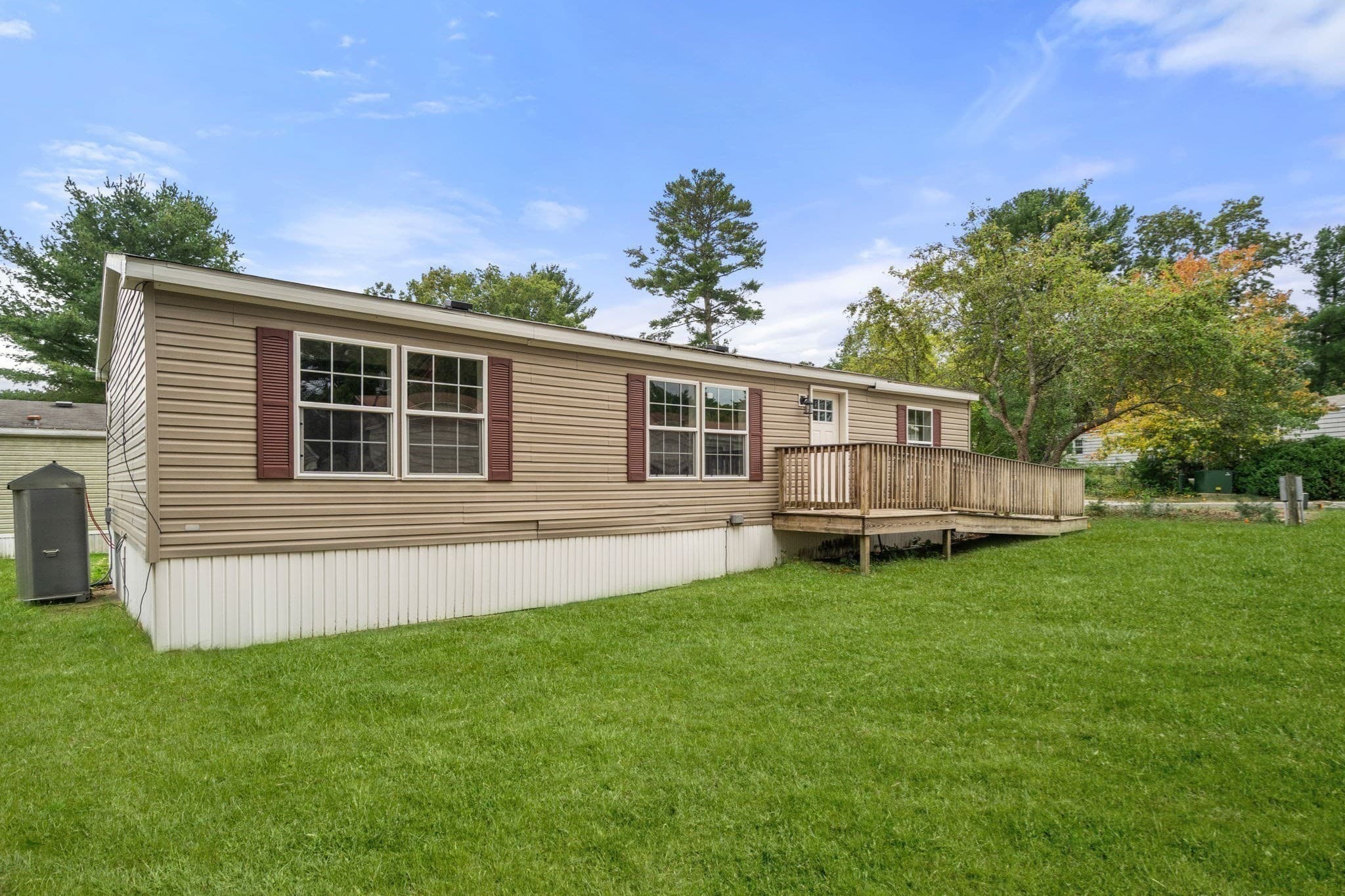 Mobile Home at 10 Marks Way, Carver MA 02330, Carver, photo 3 of 28