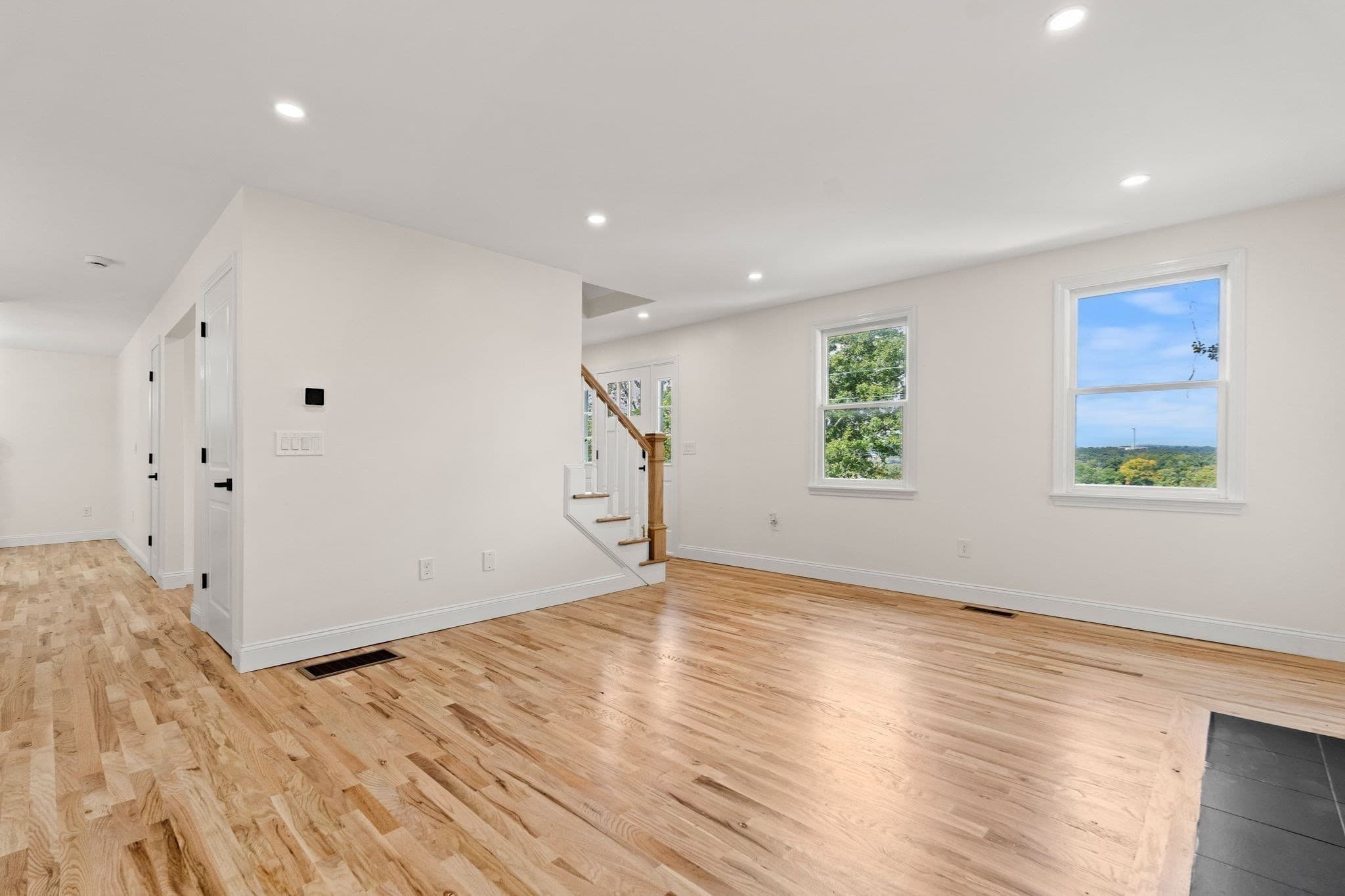 Single Family Residence at 17 Ferry Rd, Methuen MA 01844, Methuen, photo 6 of 42