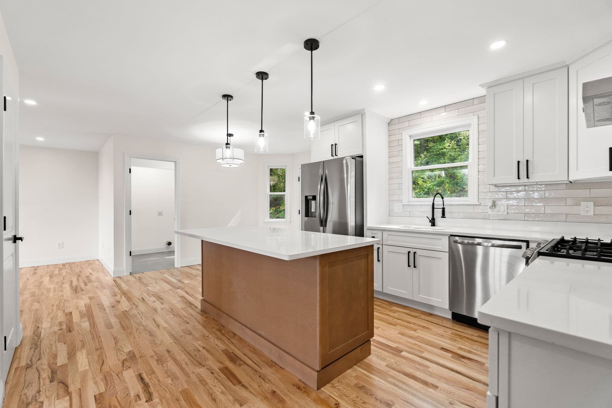 Single Family Residence at 17 Ferry Rd, Methuen MA 01844, Methuen, photo 12 of 42