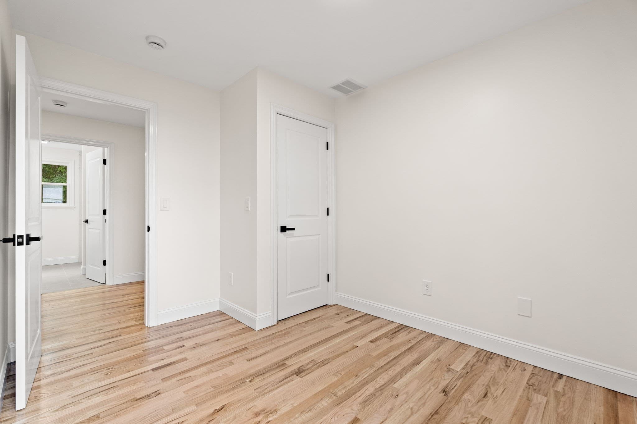 Single Family Residence at 17 Ferry Rd, Methuen MA 01844, Methuen, photo 32 of 42