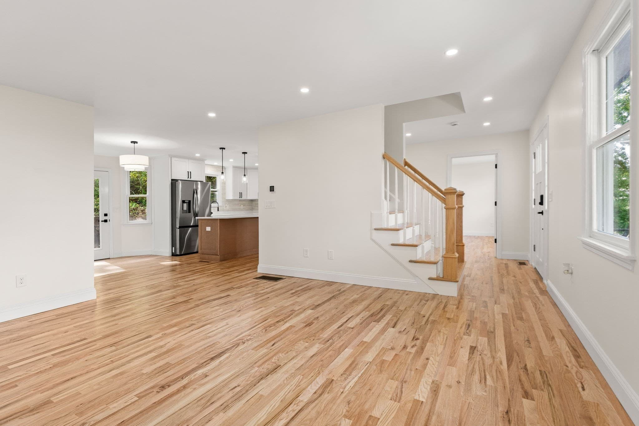 Single Family Residence at 17 Ferry Rd, Methuen MA 01844, Methuen, photo 5 of 42
