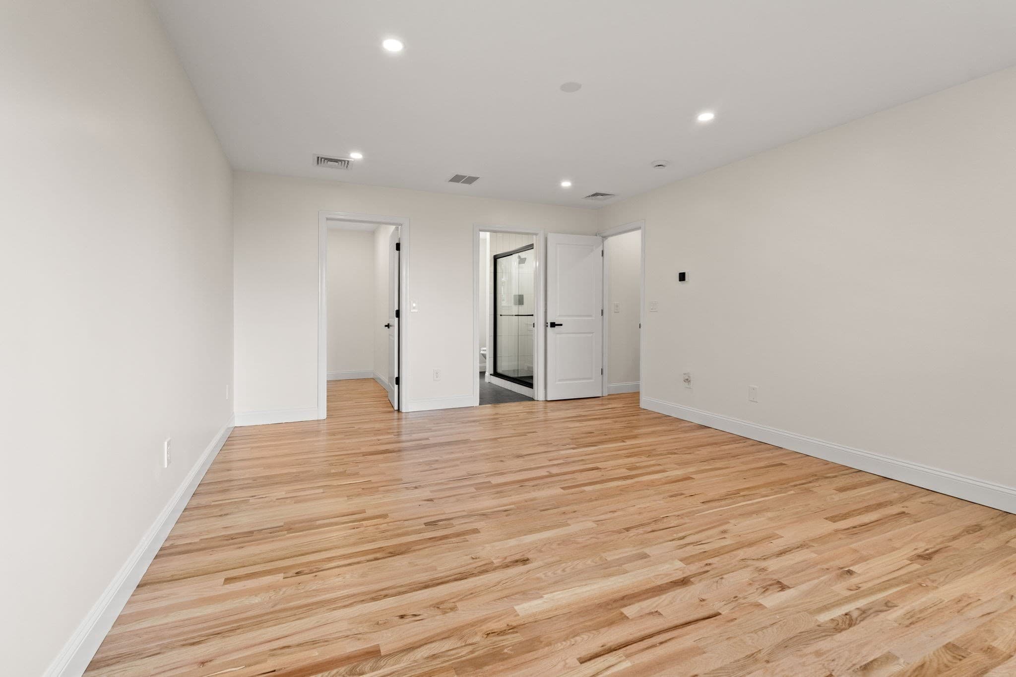 Single Family Residence at 17 Ferry Rd, Methuen MA 01844, Methuen, photo 24 of 42