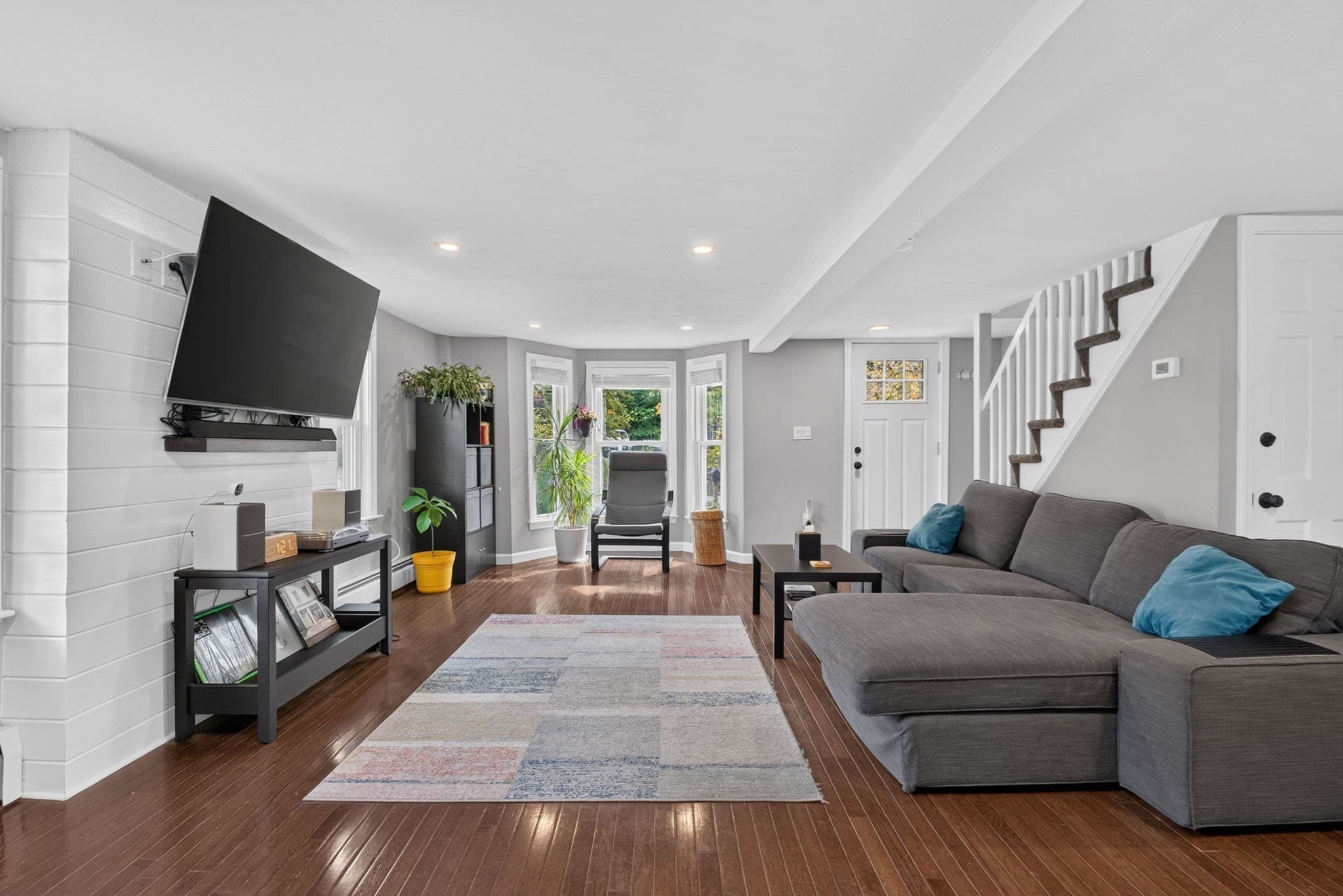 Single Family Residence at 81 Littleton Rd, Chelmsford MA 01824, Chelmsford, photo 2 of 41