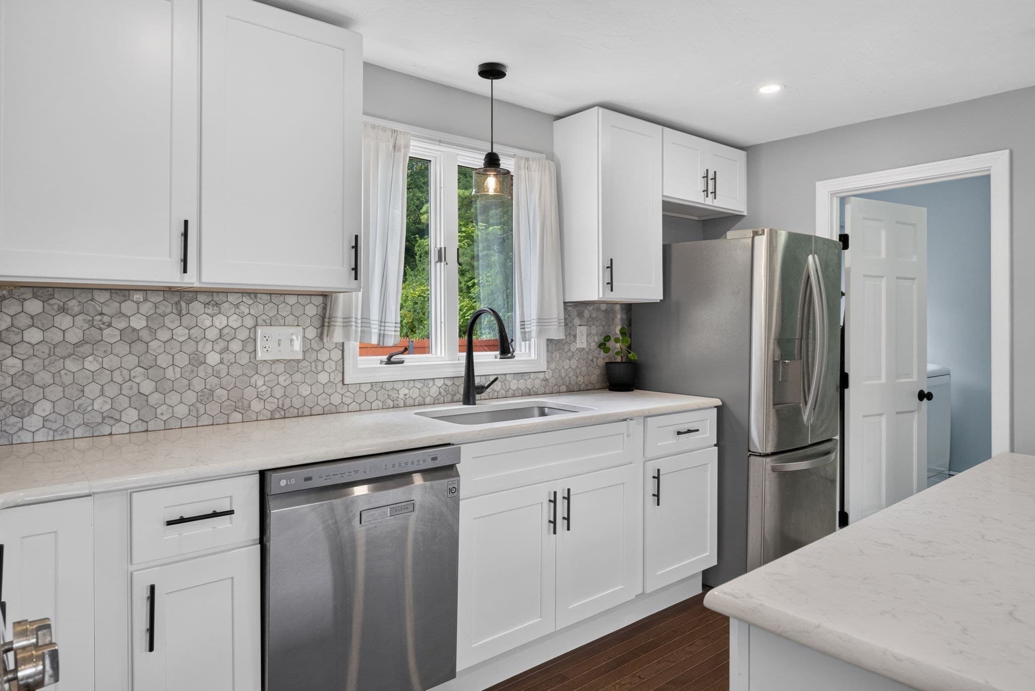 Single Family Residence at 81 Littleton Rd, Chelmsford MA 01824, Chelmsford, photo 9 of 41