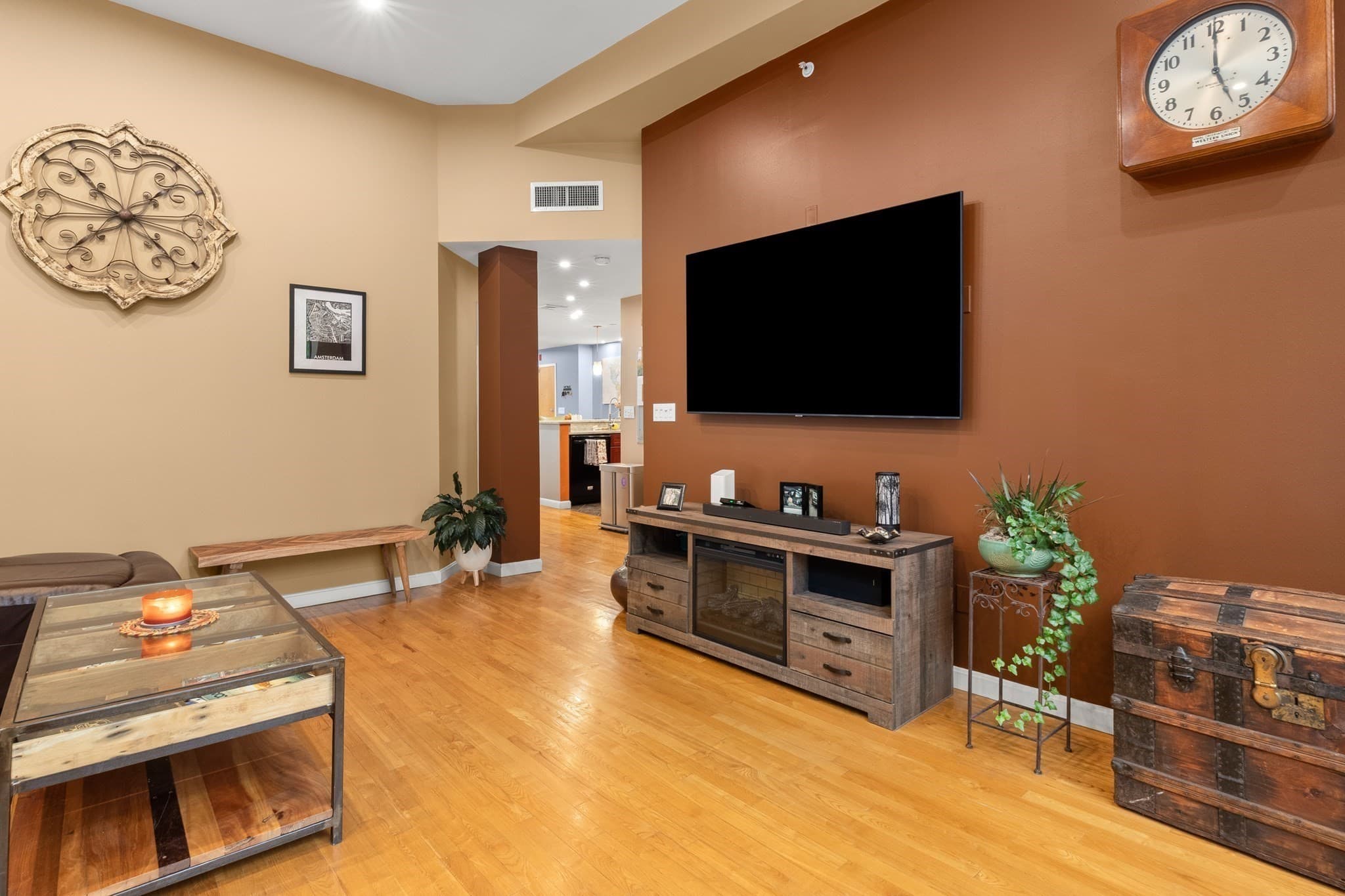 Condominium at 170 Oxford St # 201, Lynn MA 01901, Lynn, photo 2 of 17