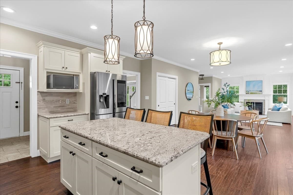 Single Family Residence at 300 Country Club Way, Kingston MA 02364, Kingston, photo 6 of 31