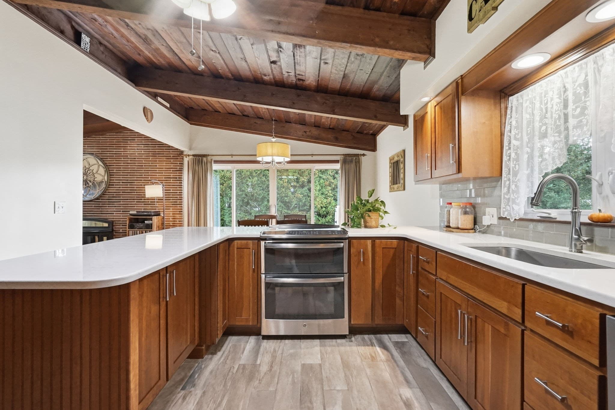 Single Family Residence at 10 Circle Dr, Wilbraham MA 01095, Wilbraham, photo 10 of 36