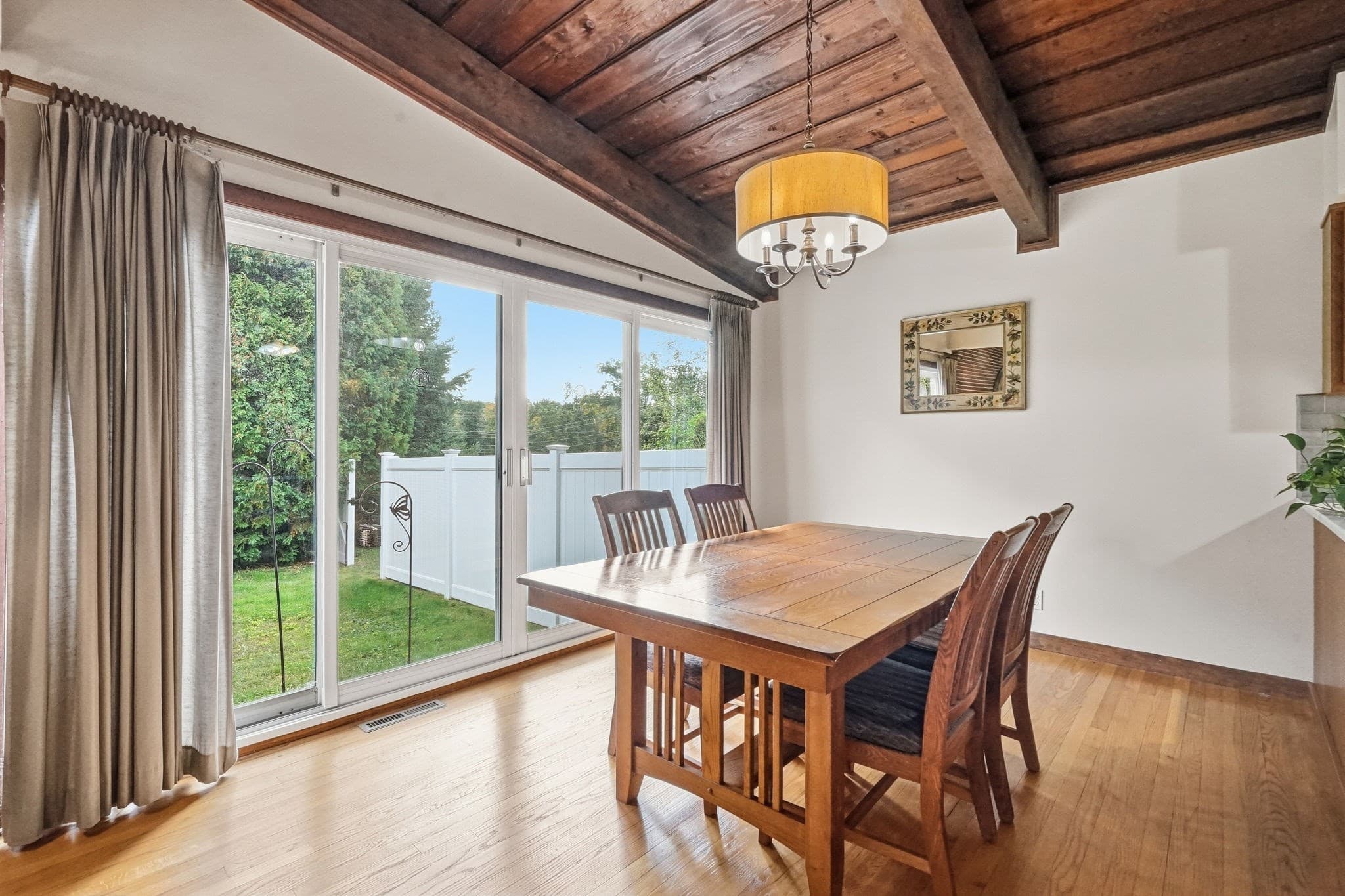 Single Family Residence at 10 Circle Dr, Wilbraham MA 01095, Wilbraham, photo 11 of 36