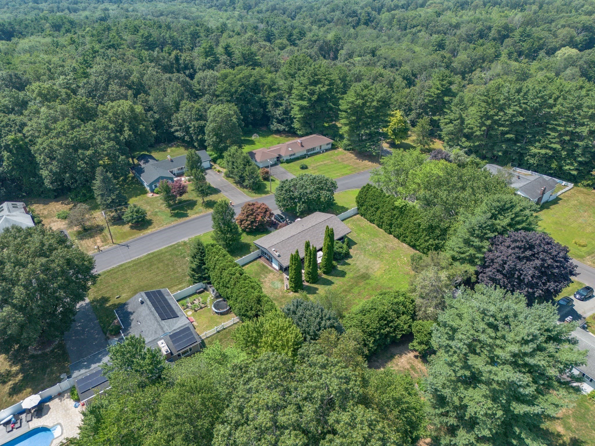 Single Family Residence at 10 Circle Dr, Wilbraham MA 01095, Wilbraham, photo 35 of 36