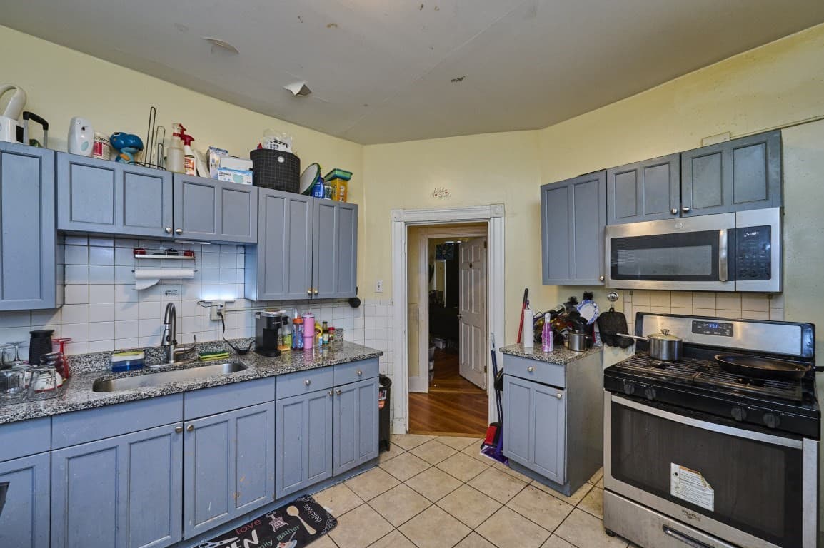 3 Family at 45 Monsignor Patrick J Lydon Way, Boston MA 02124, Boston, photo 18 of 42