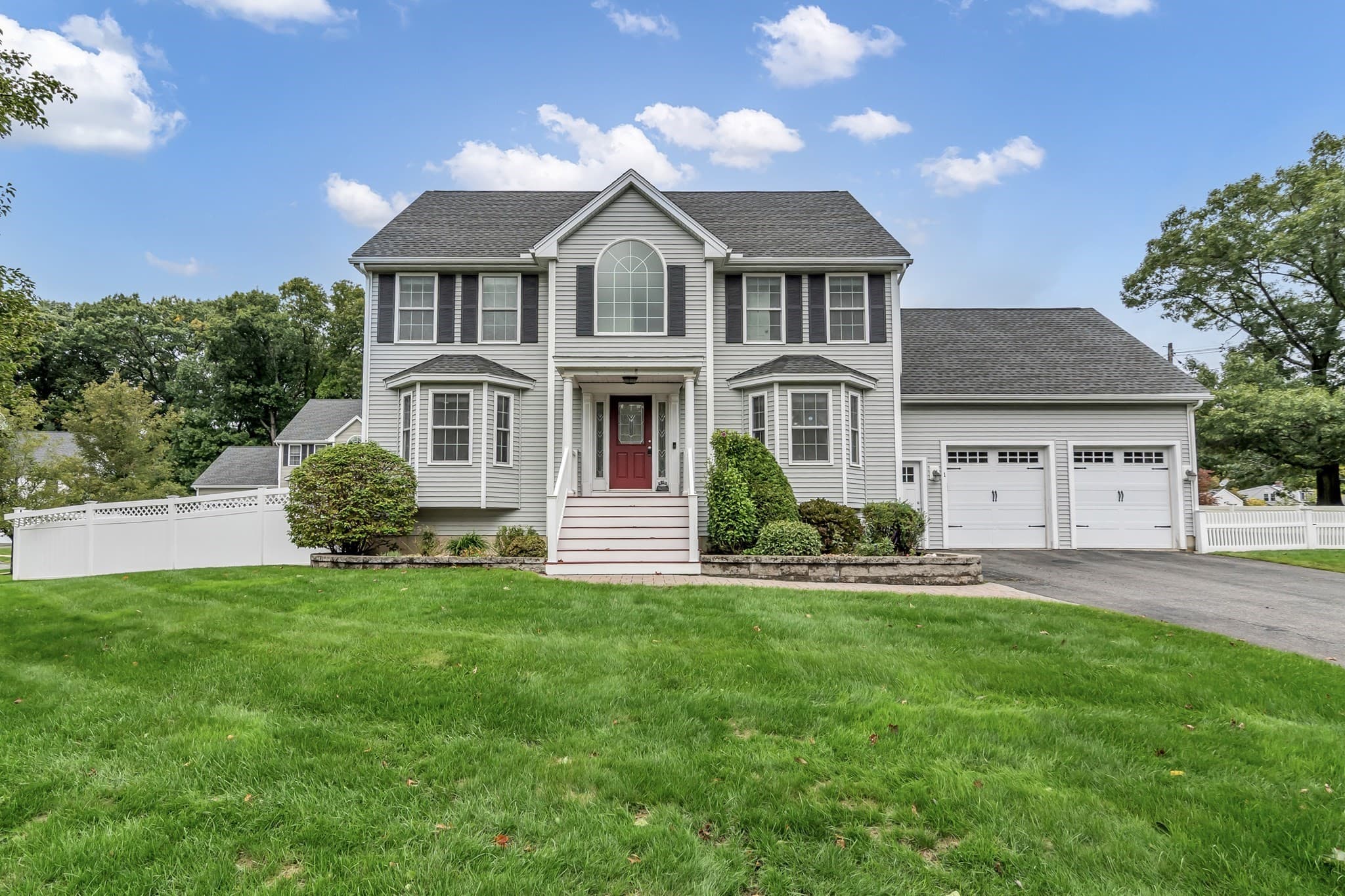1 Kerrigan Way, Woburn MA 01801
