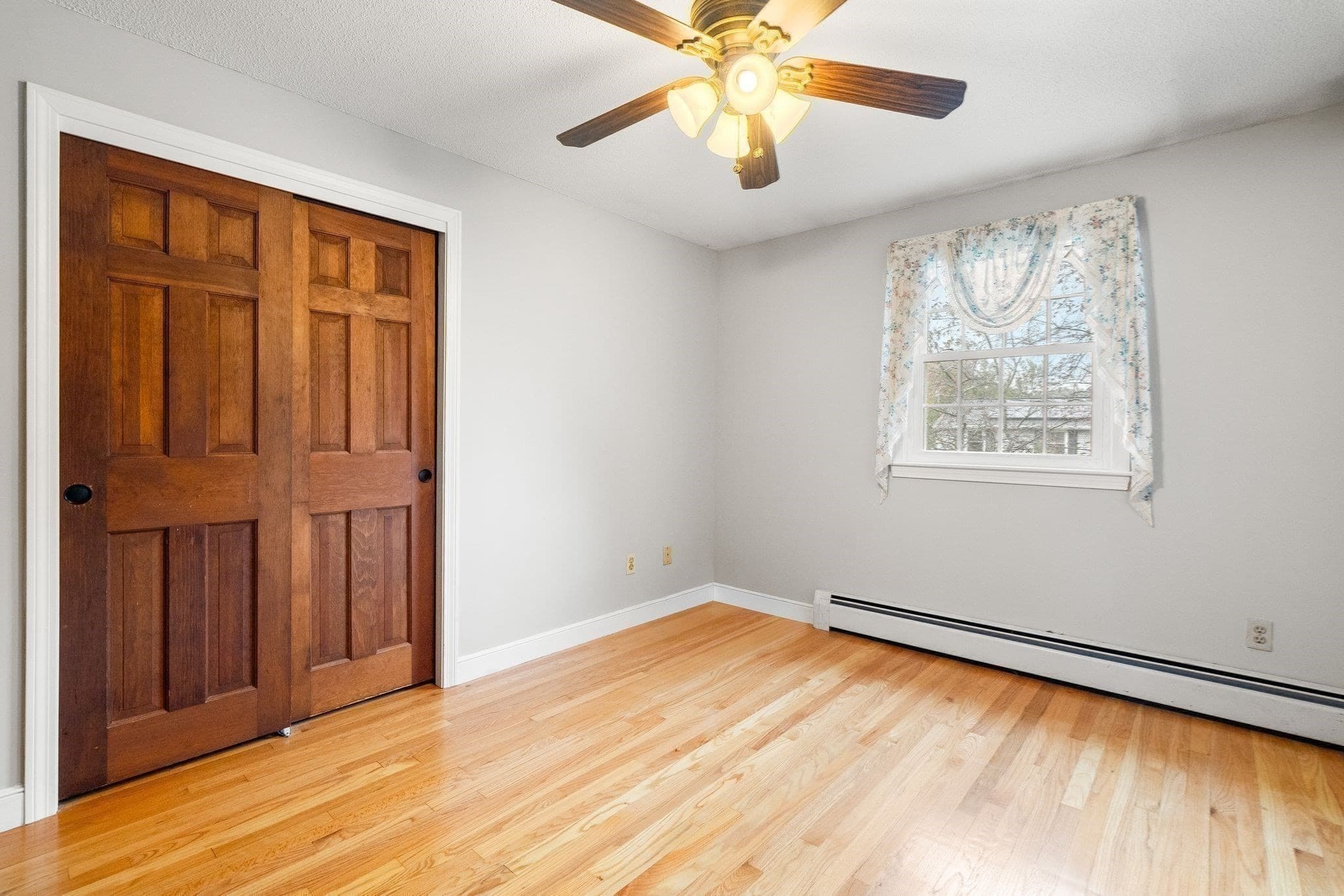 Single Family Residence at 22 Crestshire Drive, Lawrence MA 01843, Lawrence, photo 18 of 34