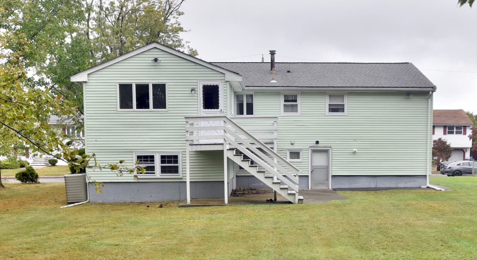 Single Family Residence at 18 Delorenzo Dr, Randolph MA 02368, Randolph, photo 5 of 31