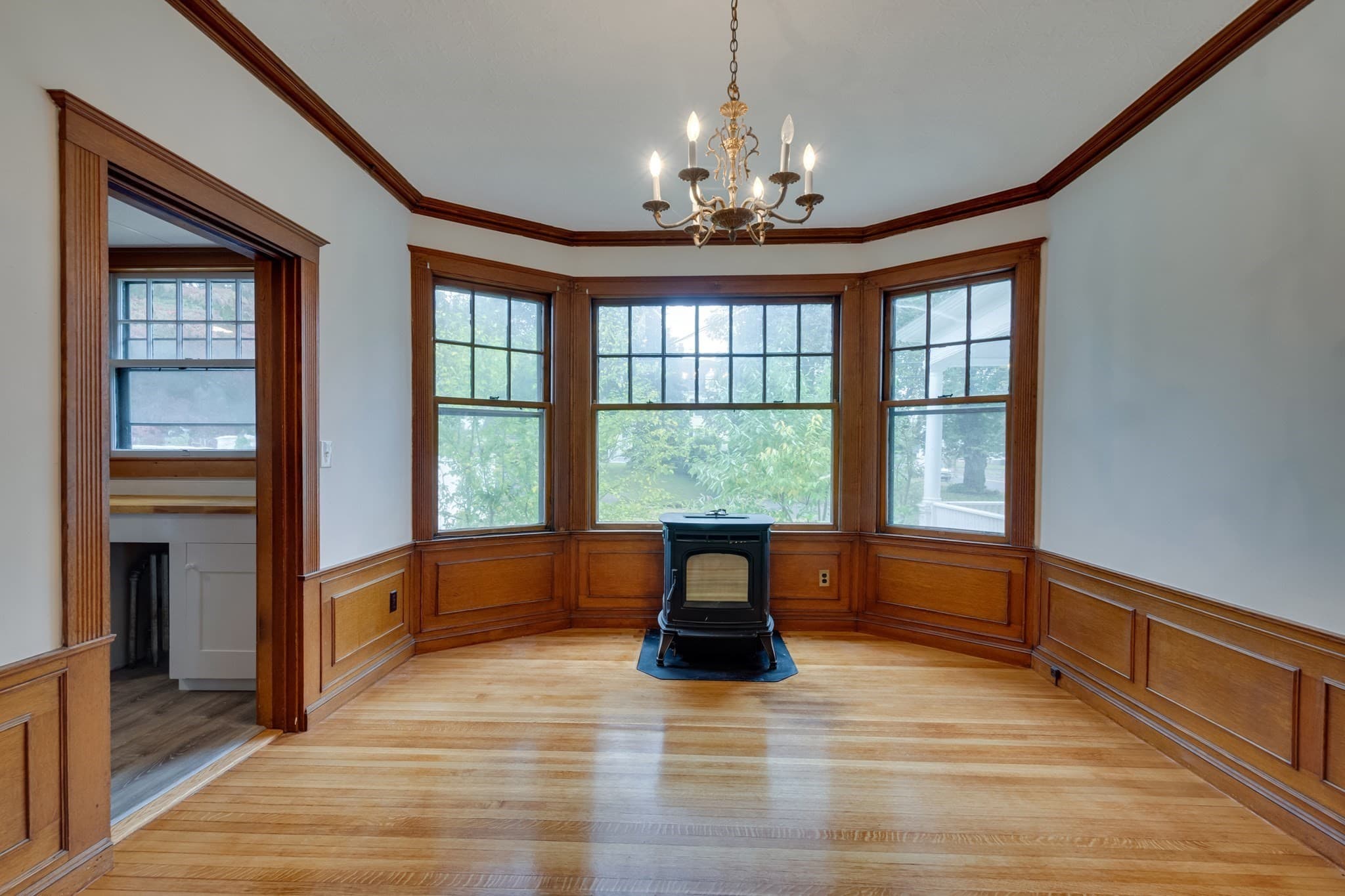 Single Family Residence at 217 Lawrence St, Haverhill MA 01830, Haverhill, photo 10 of 39