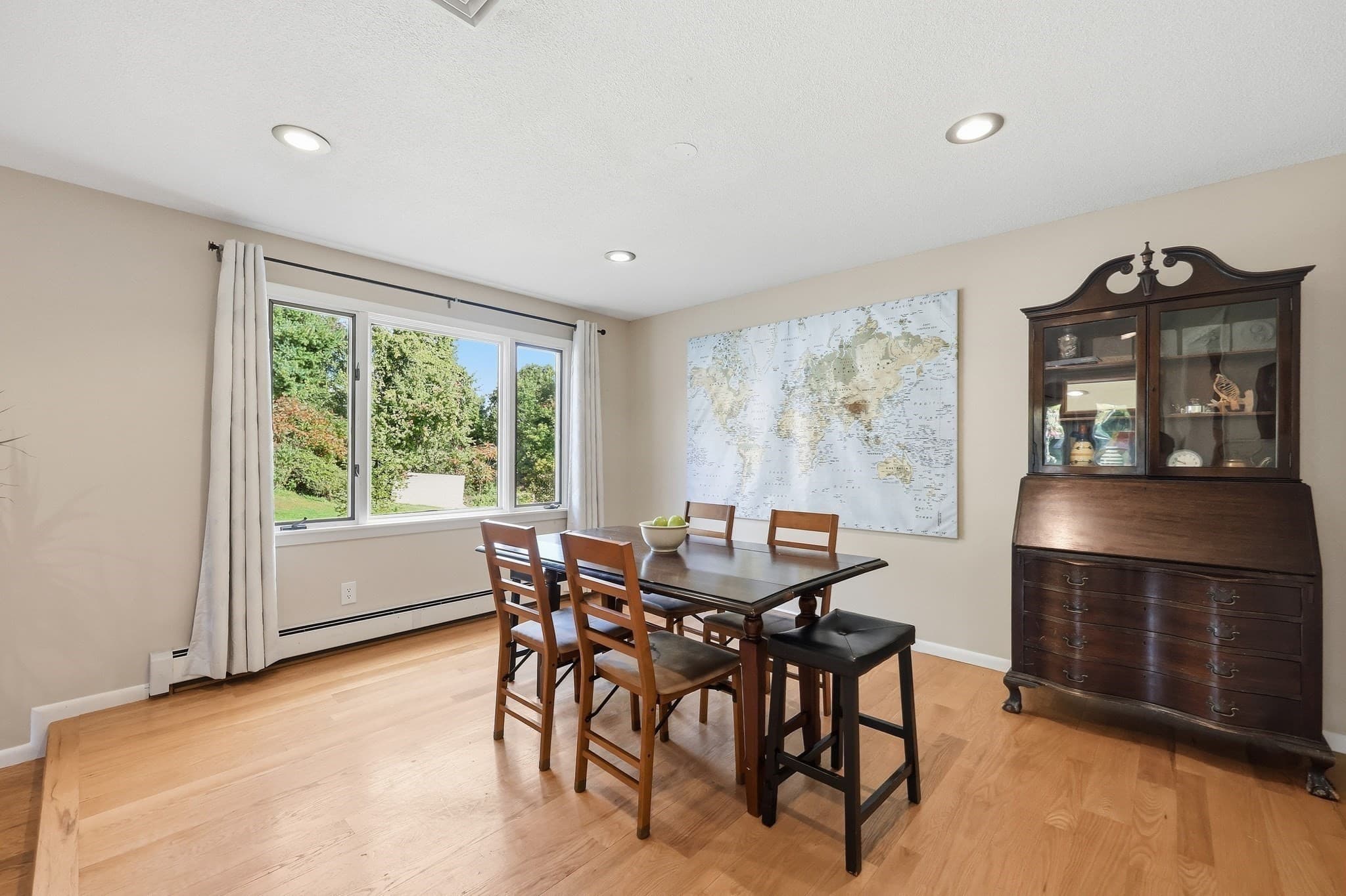 Single Family Residence at 36 Goldenview Drive, West Springfield MA 01089, West Springfield, photo 5 of 38