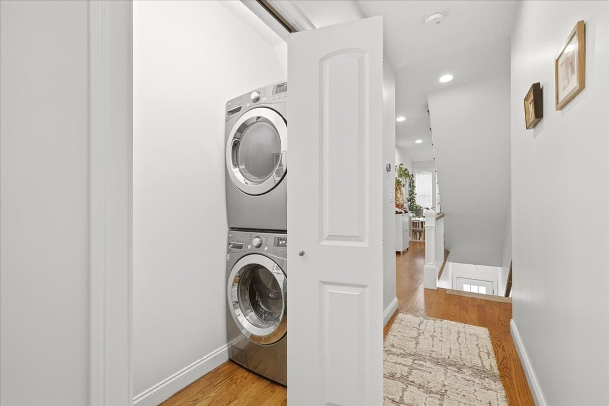 Condominium at 15 Ricker Rd # 2, Newton MA 02458, Newton, photo 10 of 19