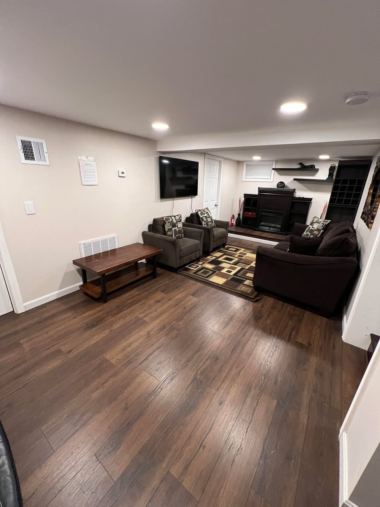 Single Family Residence at 35 Glen Cir, Waltham MA 02451, photo 25 of 41