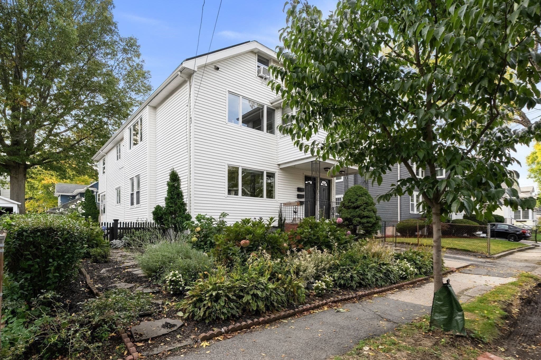 2 Family - 2 Units Up/Down at 16-18 Alfred Rd, Arlington MA 02474, Arlington, photo 36 of 40