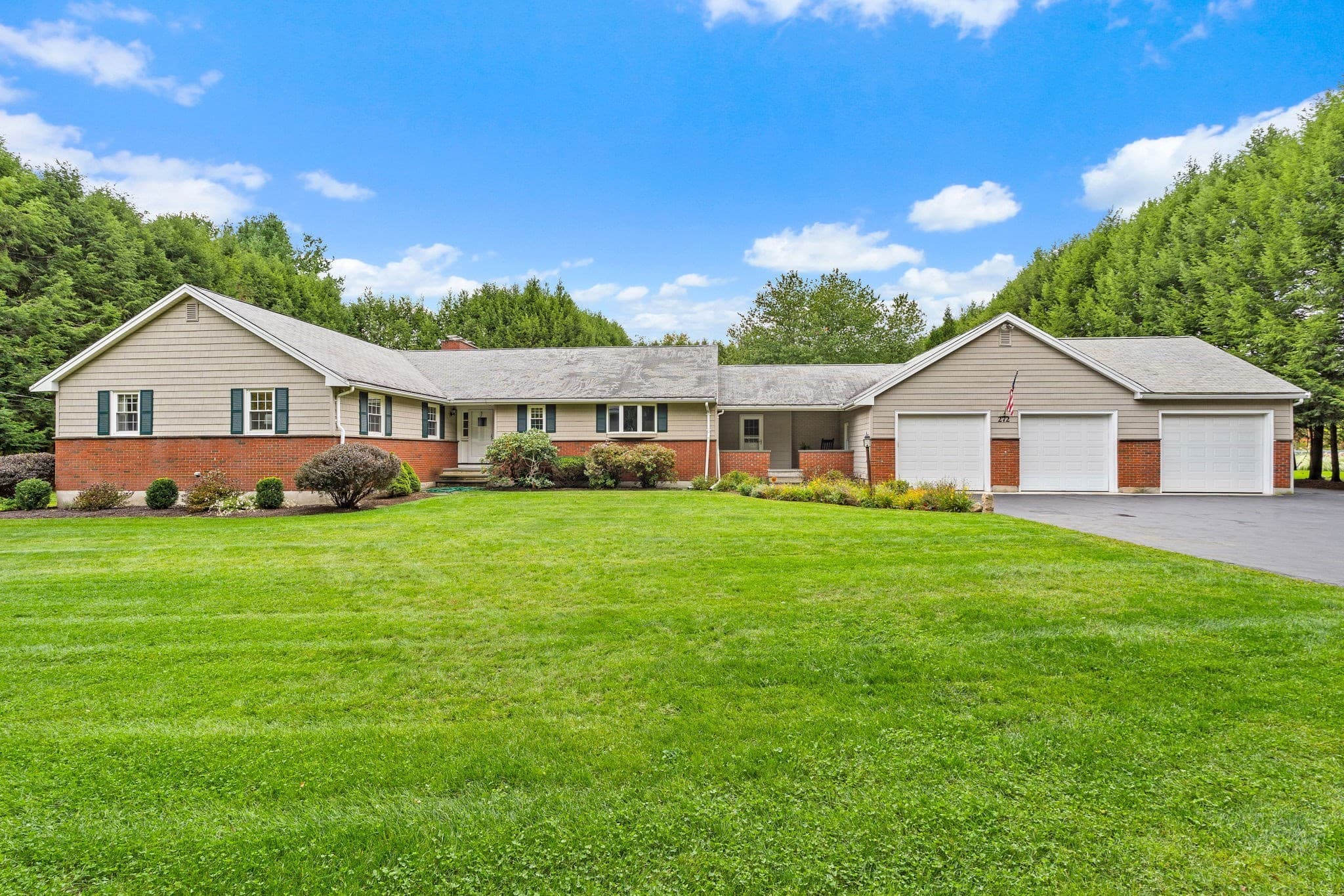 272 Mill St, Holliston MA 01746