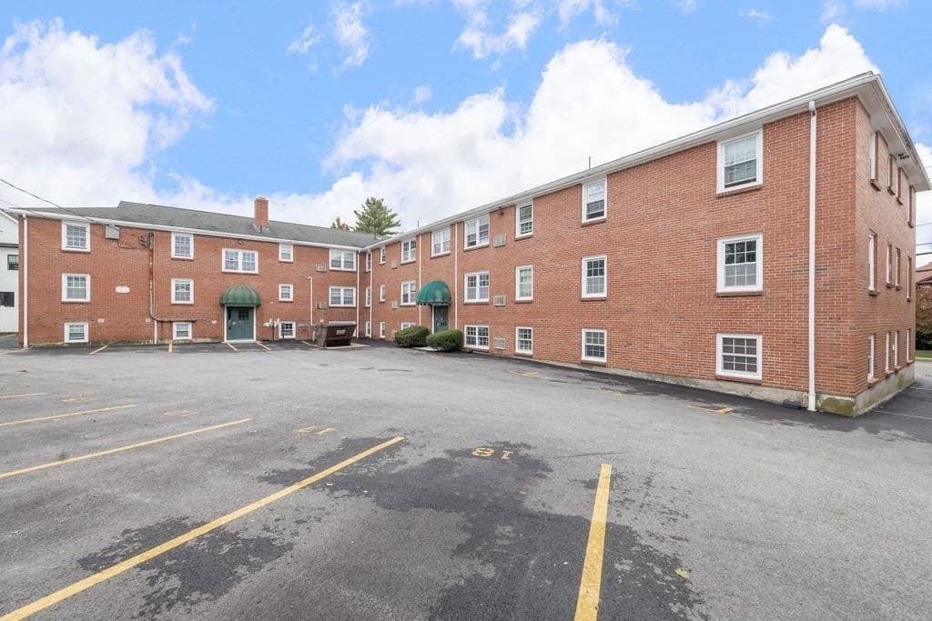 Condominium at 210 Hillside Ave # 32, Needham MA 02494, Needham, photo 20 of 22