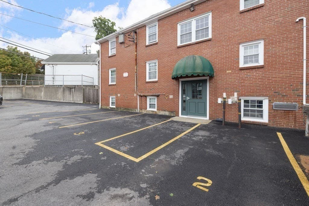 Condominium at 210 Hillside Ave # 32, Needham MA 02494, Needham, photo 19 of 22