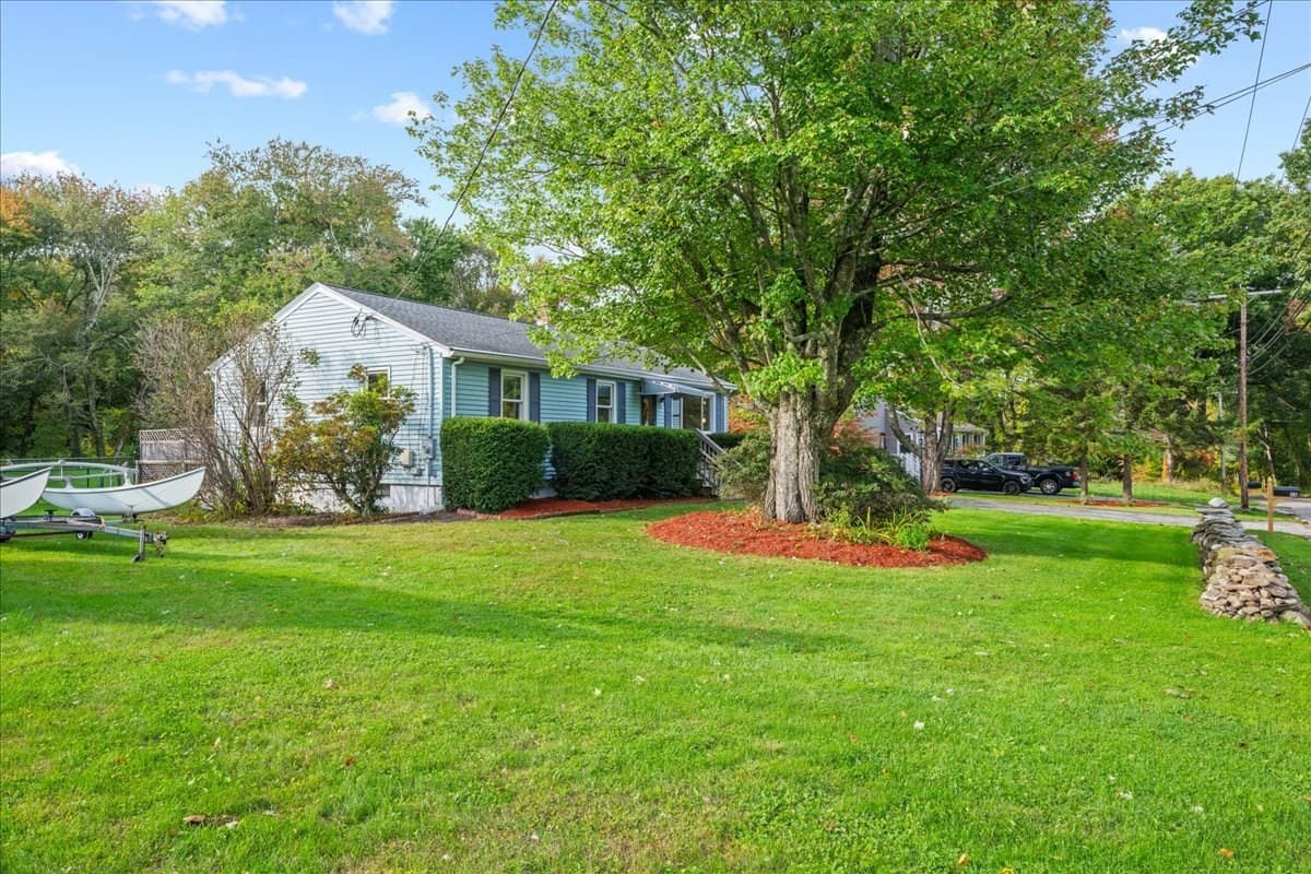Single Family Residence at 58 Putnam Hill Rd, Sutton MA 01590, Sutton, photo 27 of 30