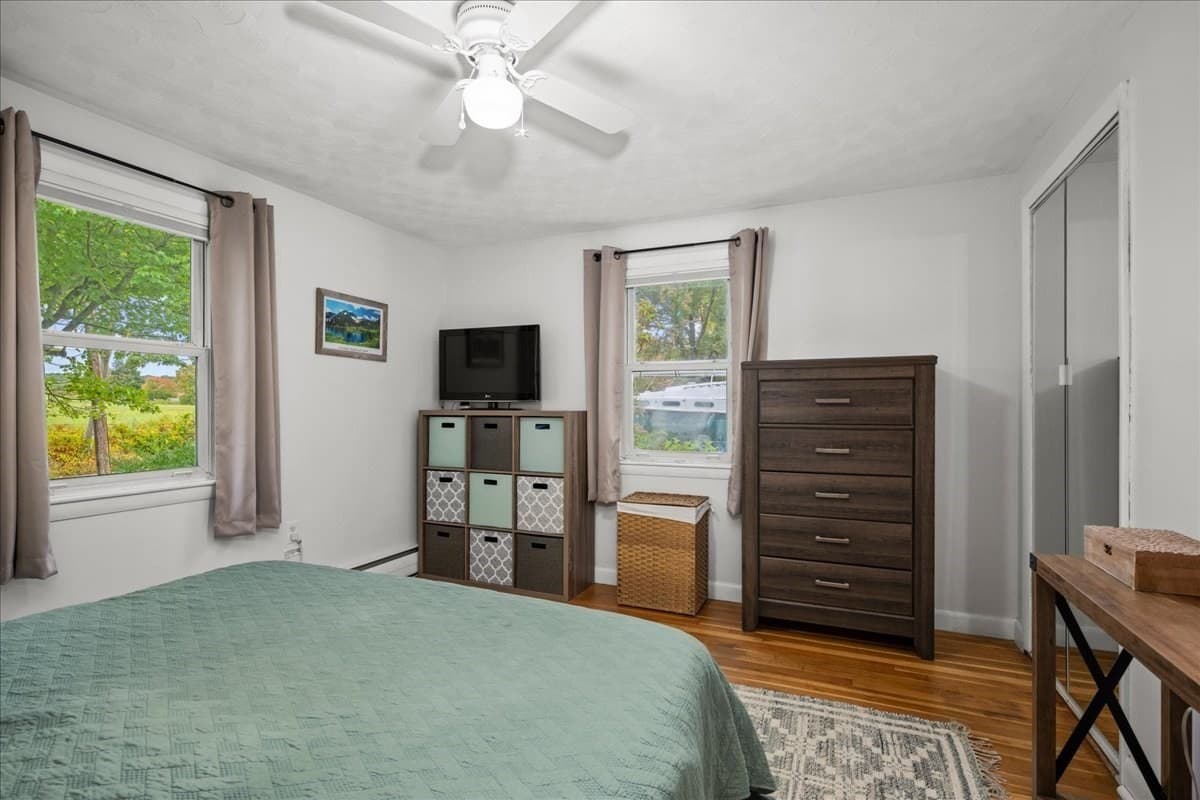 Single Family Residence at 58 Putnam Hill Rd, Sutton MA 01590, Sutton, photo 12 of 30