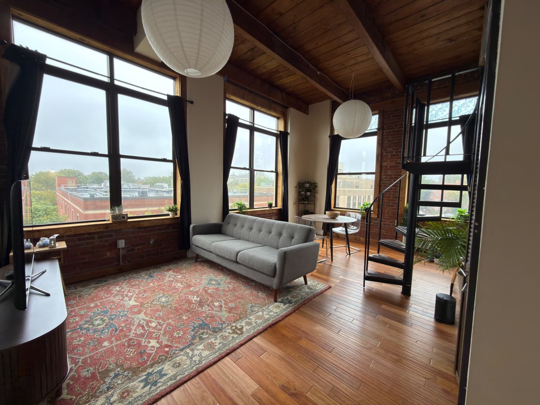 24 Norman St # 301, Salem MA 01970