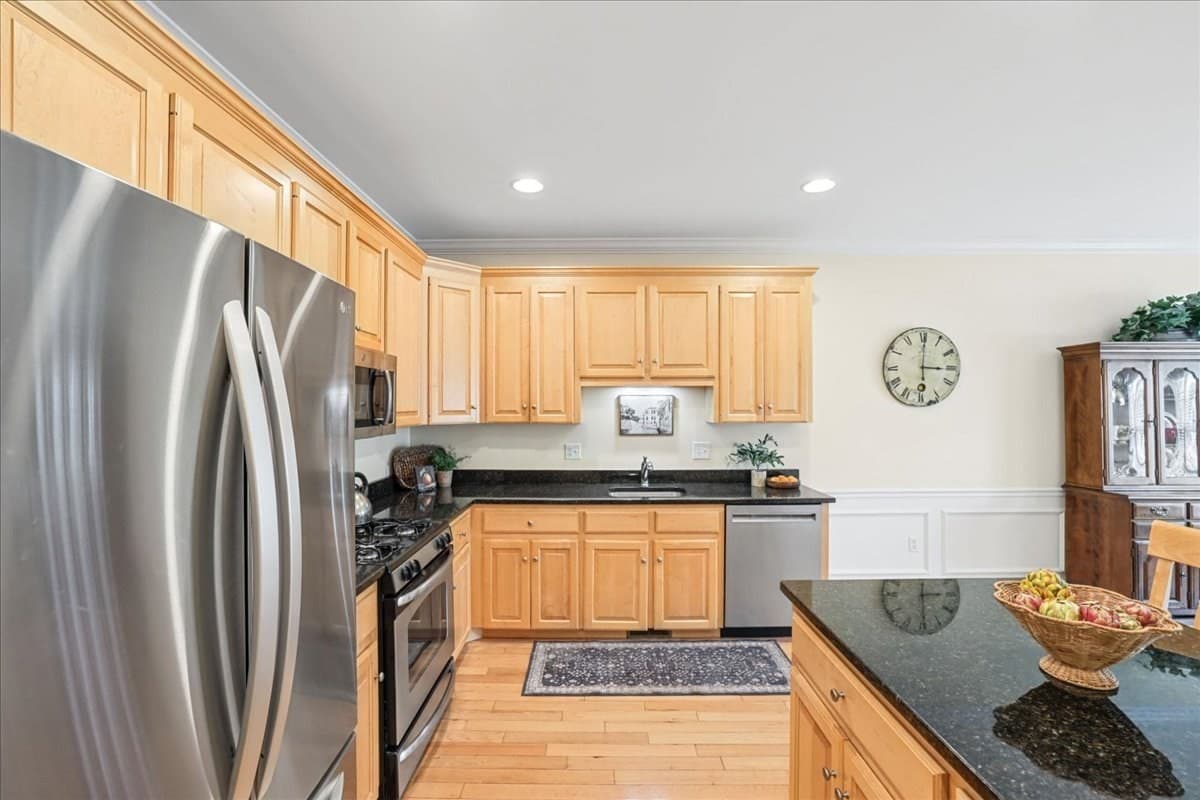 Single Family Residence at 41 Meetinghouse Road, Norfolk MA 02056, Norfolk, photo 13 of 42