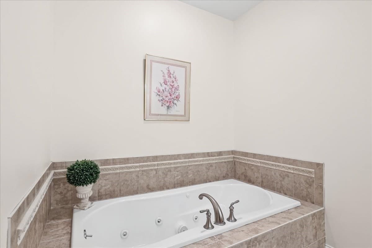 Single Family Residence at 41 Meetinghouse Road, Norfolk MA 02056, Norfolk, photo 20 of 42