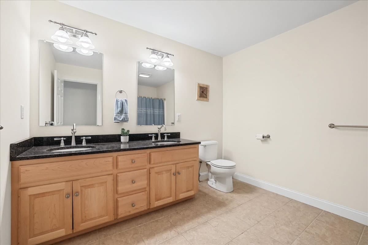 Single Family Residence at 41 Meetinghouse Road, Norfolk MA 02056, Norfolk, photo 31 of 42