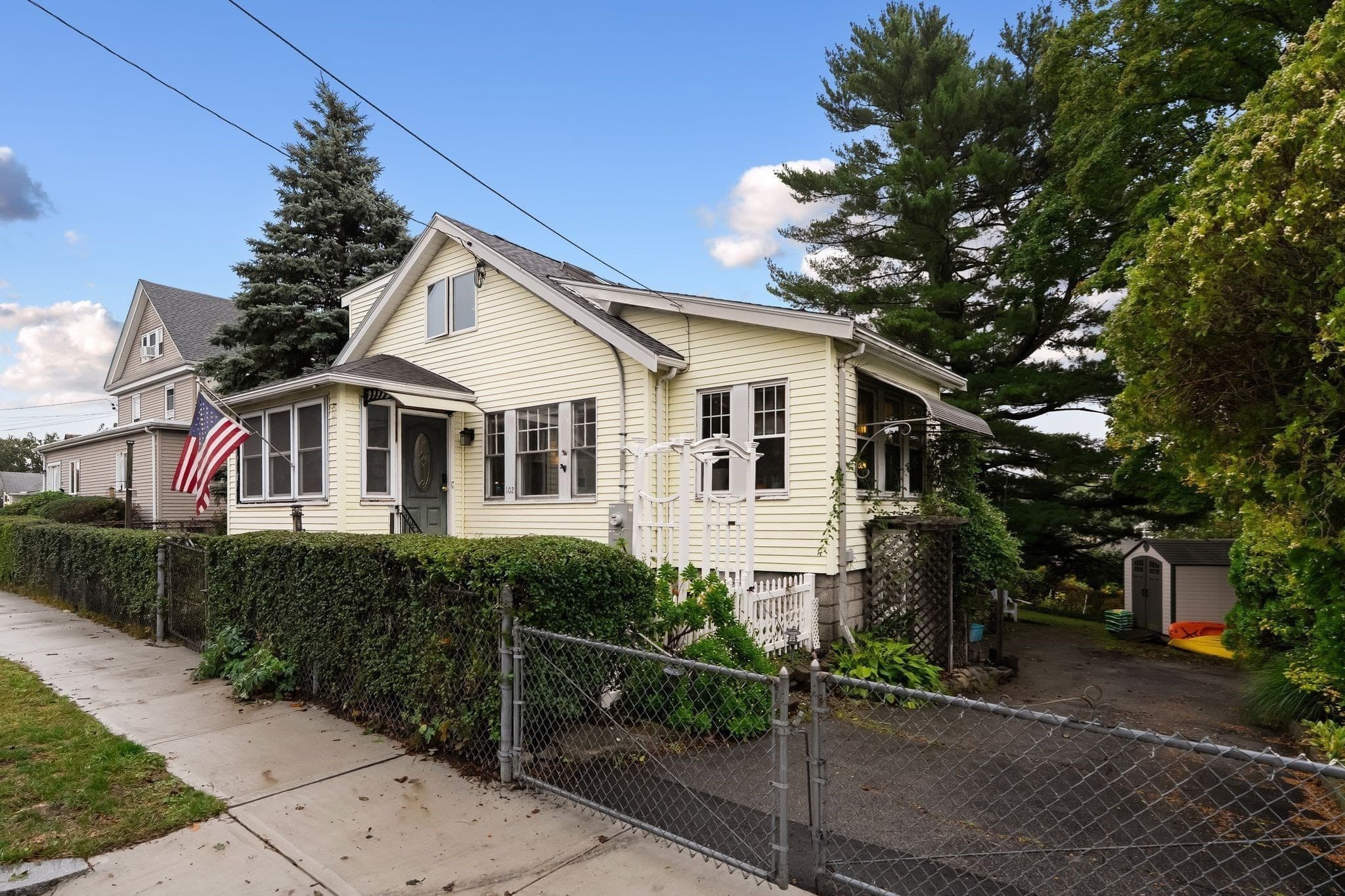 Single Family Residence at 102 Elliot Ave, Quincy MA 02171, Quincy, photo 2 of 40