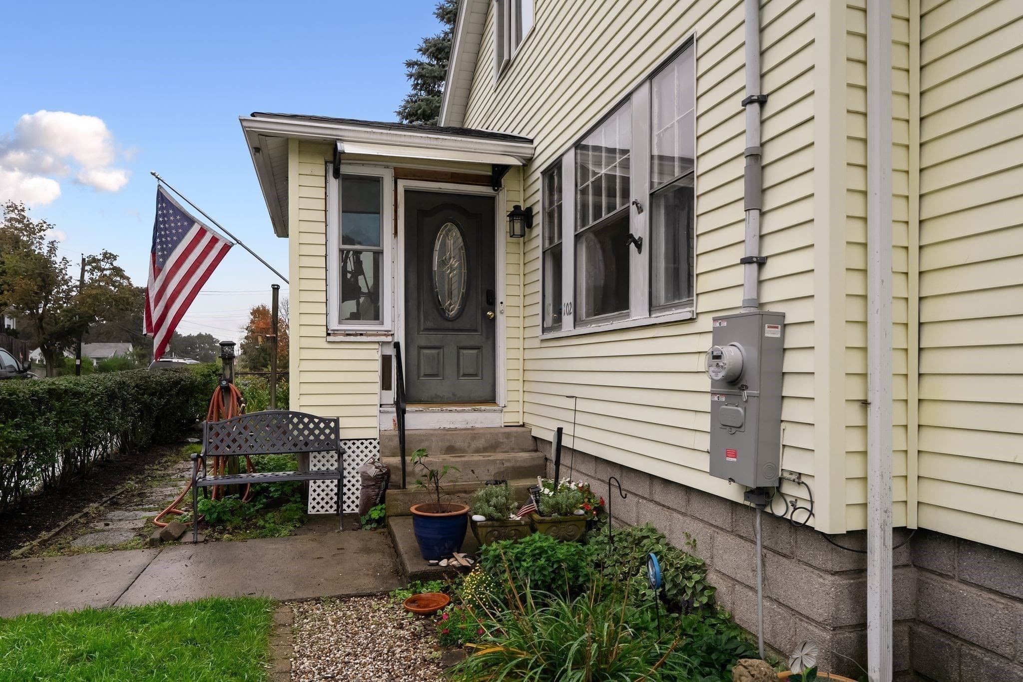 Single Family Residence at 102 Elliot Ave, Quincy MA 02171, Quincy, photo 3 of 40