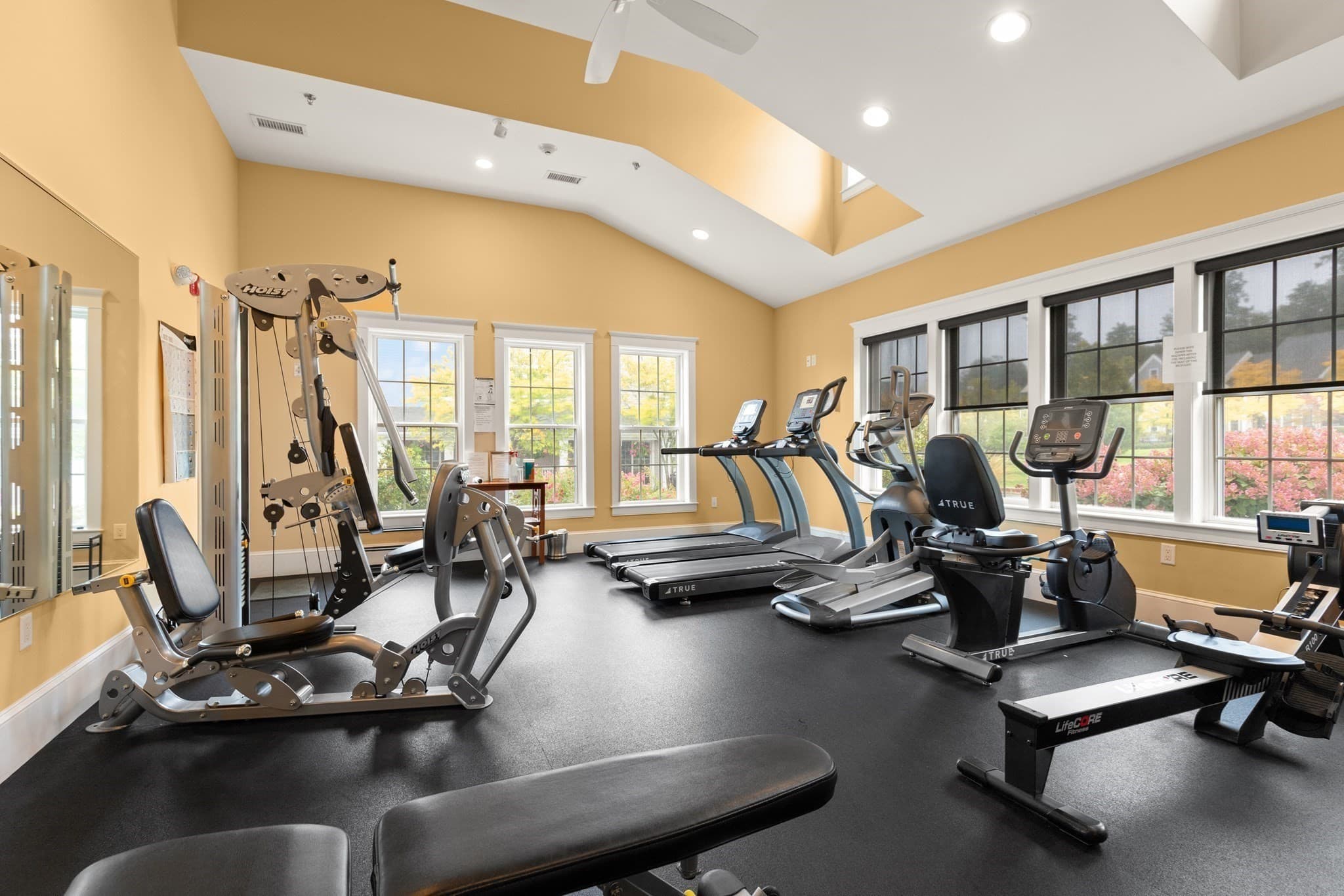 Condominium at 33 Hastings # 33, Hudson MA 01749, Hudson, photo 36 of 40